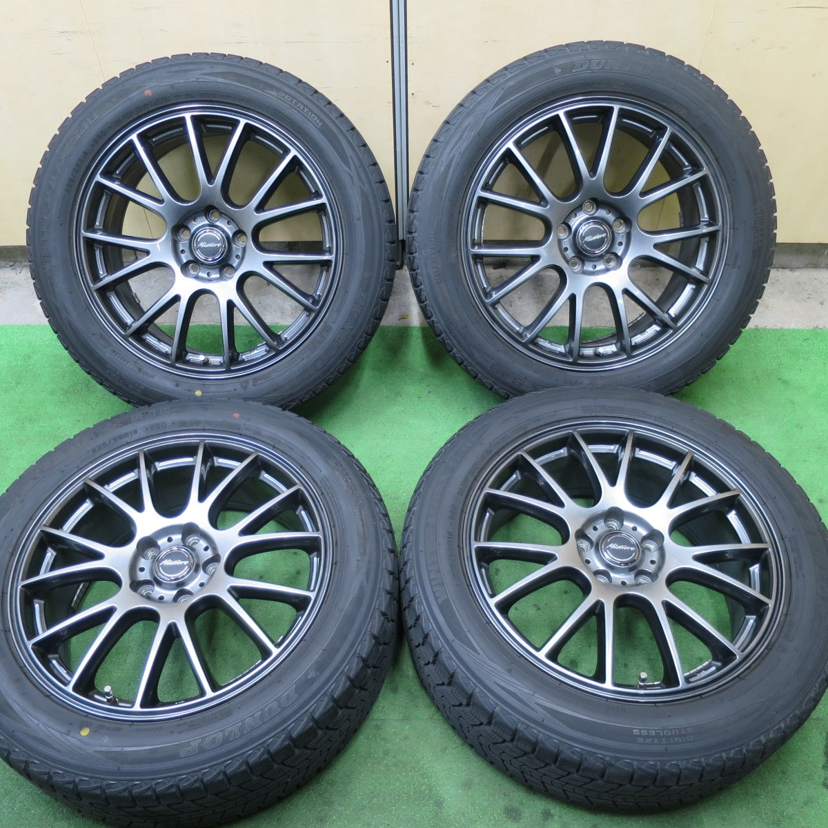 バリ溝！キレイ！9.5分★スタッドレス 225/55R18 ダンロップ ウインターマックス SJ8 Mistiere ミスティーレ 18インチ PCD114.3/5H★5061301TTス
