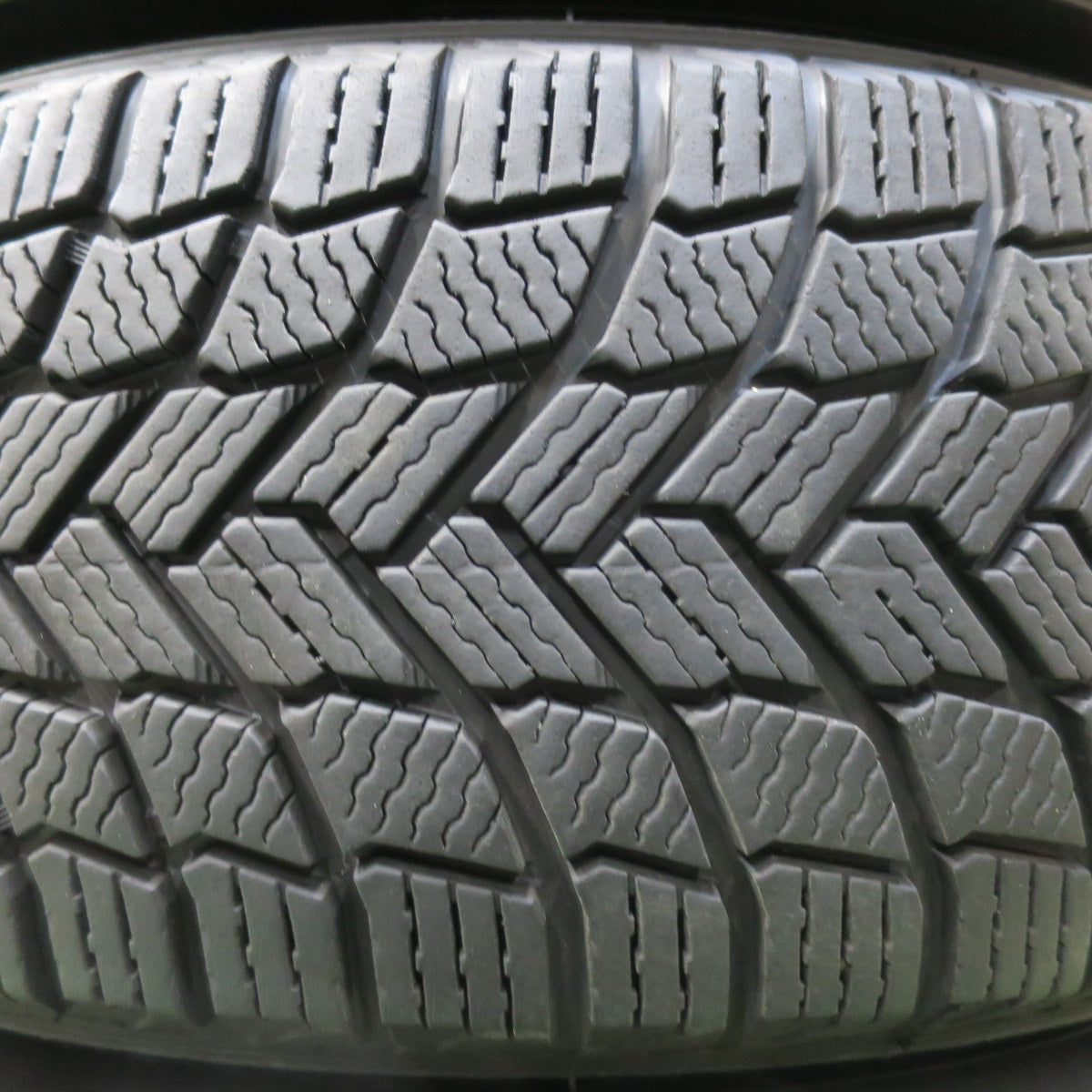 [送料無料] バリ溝！21年！キレイ！9分★スタッドレス デイトナ 215/70R16 ミシュラン X-ICE SNOW SUV DAYTONA 16インチ PCD114.3/5H★4112906イス