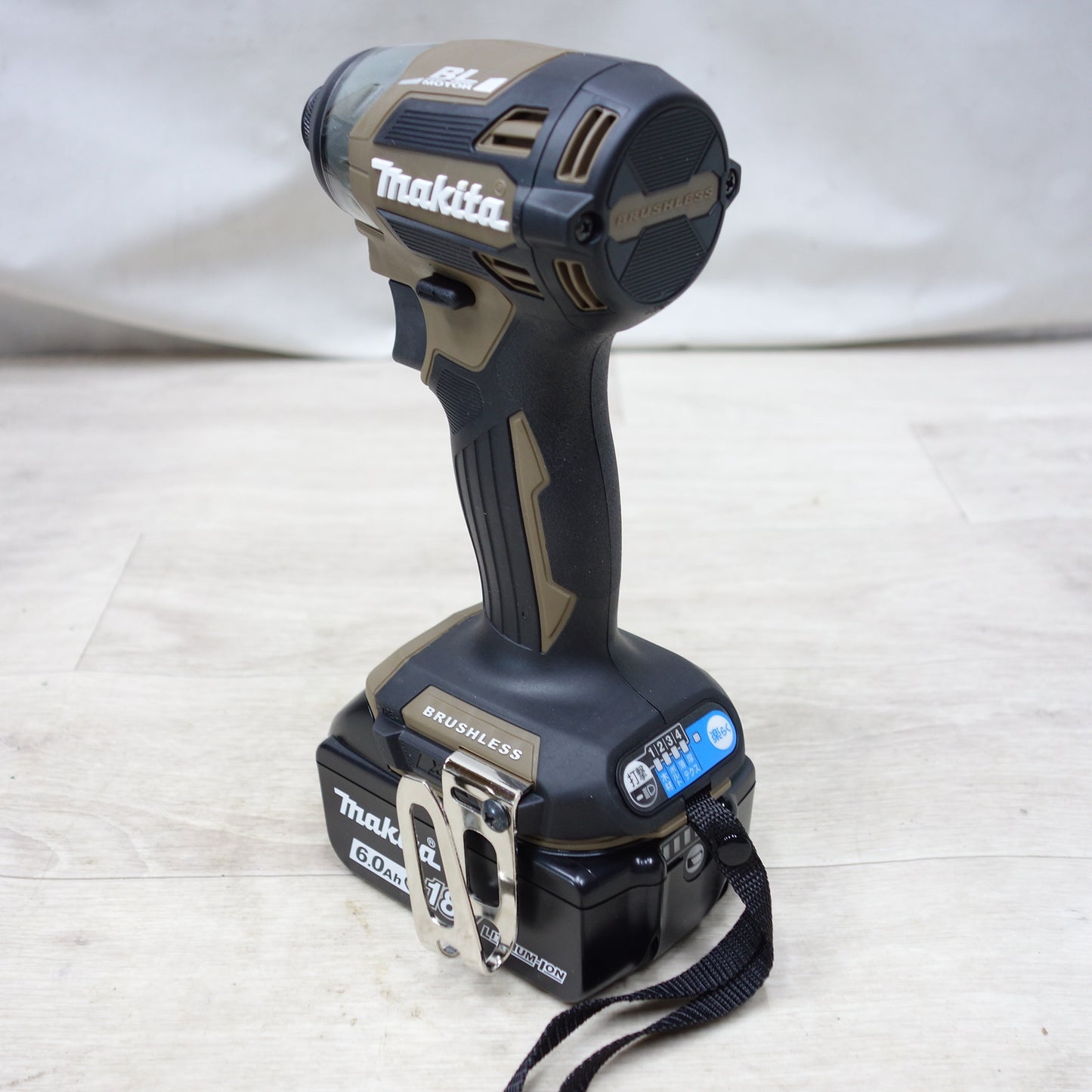 [送料無料] 未使用!バッテリー2個◆マキタ 充電式 インパクト ドライバ 18V TD173DGXAB 充電器 ケース付き オーセンティック ブラウン 電動 工具◆