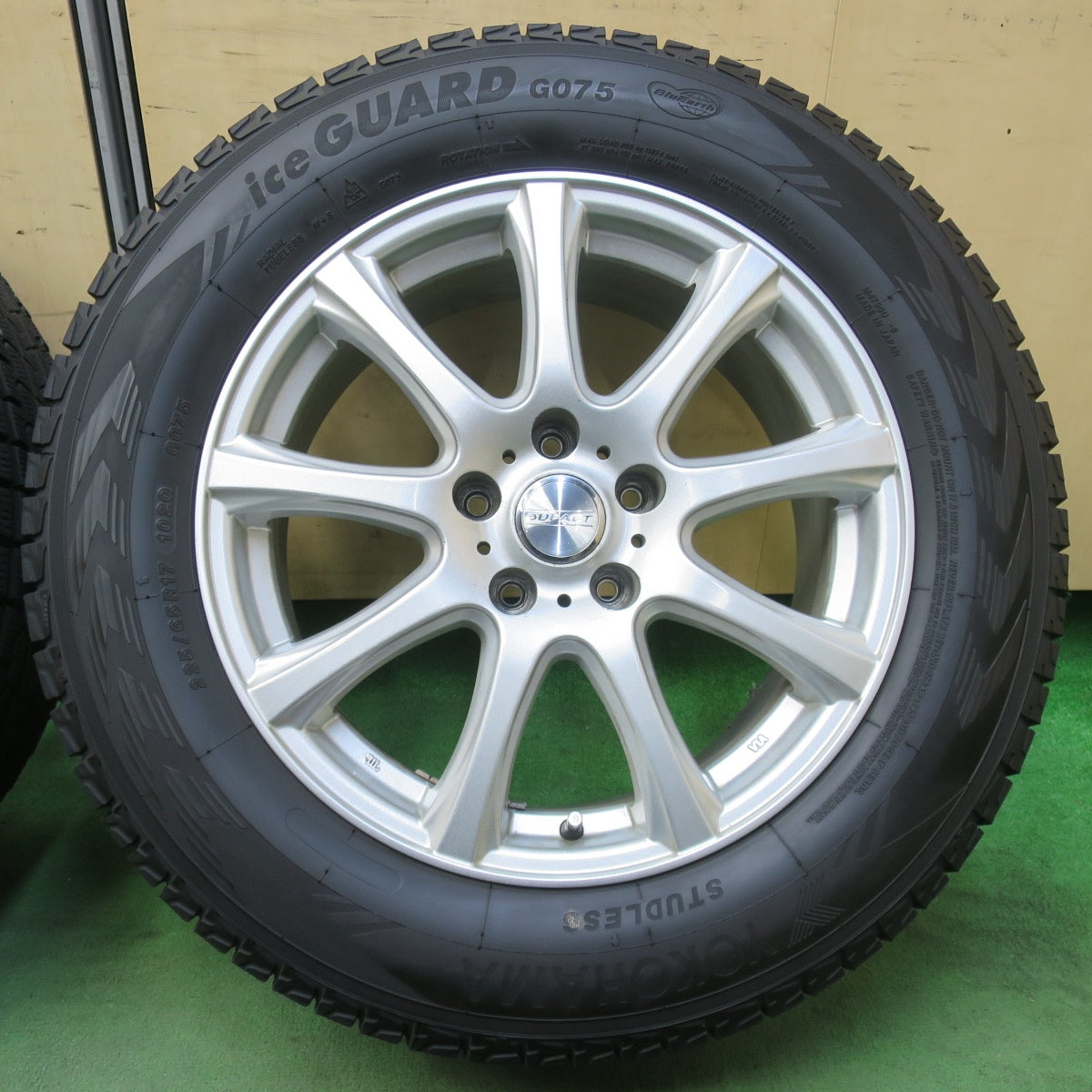 バリ溝！9.5分★スタッドレス 225/65R17 ヨコハマ アイスガード G075 DUFACT デュファクト 17インチ PCD114.3/5H★5102407イス