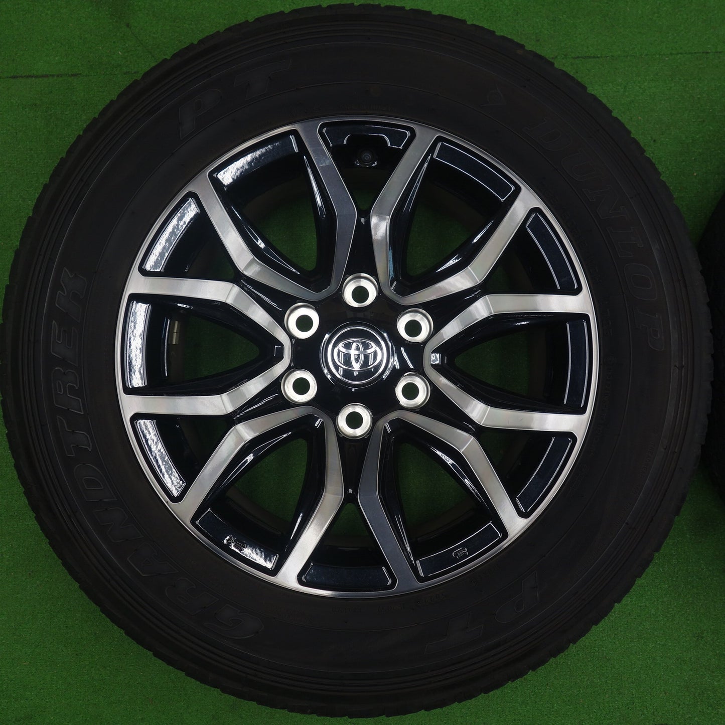 バリ溝！22年！キレイ！9.5分◎トヨタ GUN125 ハイラックス 純正 265/60R18 ダンロップ グラントレック PT AT25 18インチ PCD139.7/6H◎6060501KTノ