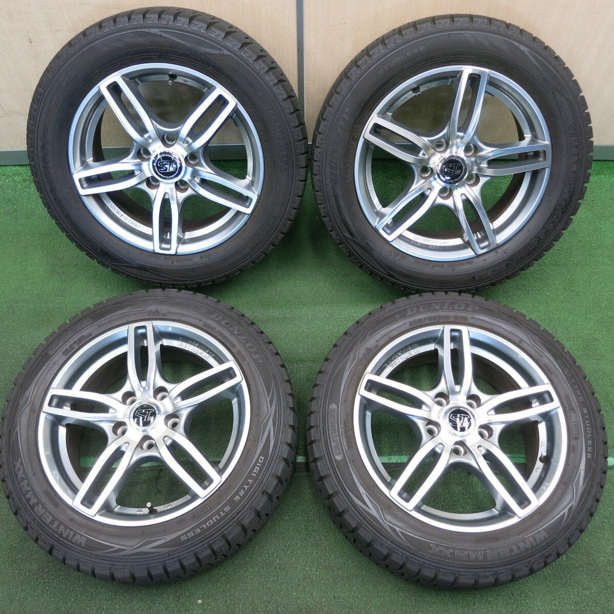 バリ溝 20年 綺麗 9.5分★ワーゲン等 SPORTECHNIC 205/55R16 スタッドレス ダンロップ WM01 PCD112/5H★4041504TNス