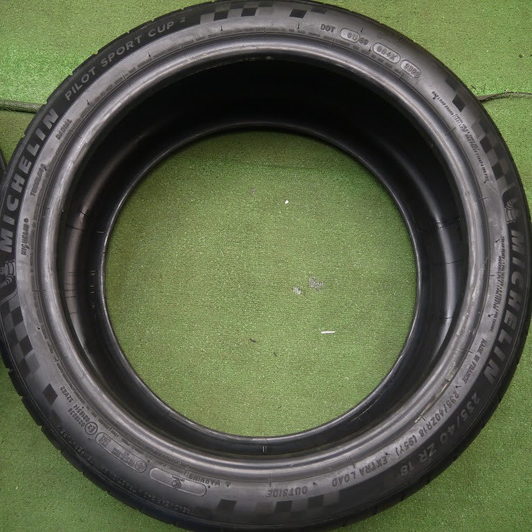 *送料無料* バリ溝！22年！9.5分★235/40R18 265/35R18 ミシュラン パイロット スポーツ CUP2 タイヤ ポルシェ等★3082104Hノタ