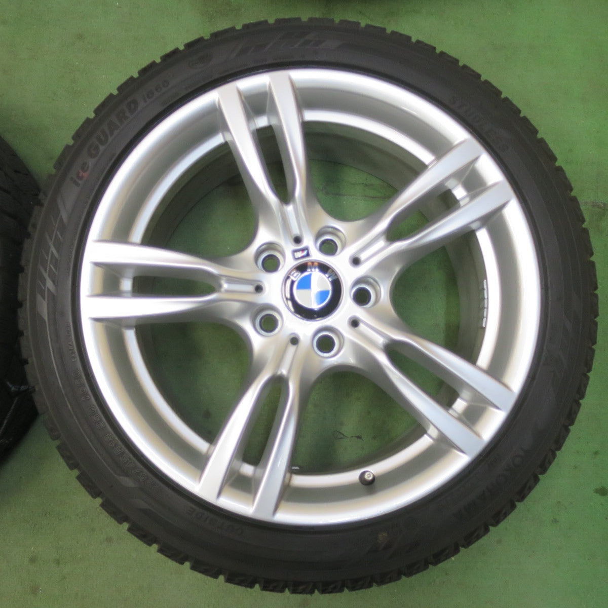 バリ溝！キレイ！9分★BMW 3シリーズ F30 F31 純正 225/45R18 255/40R18 スタッドレス ヨコハマ アイスガード iG60 18インチ PCD120/5H★6021905イス