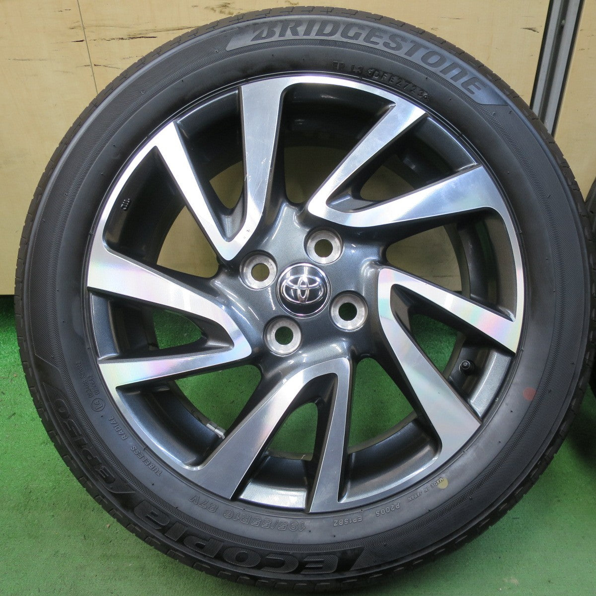 バリ溝！23年！キレイ！9分★トヨタ アクア Z グレード 純正 195/55R16 ブリヂストン エコピア EP150 16インチ PCD100/4H★5053001TTノ