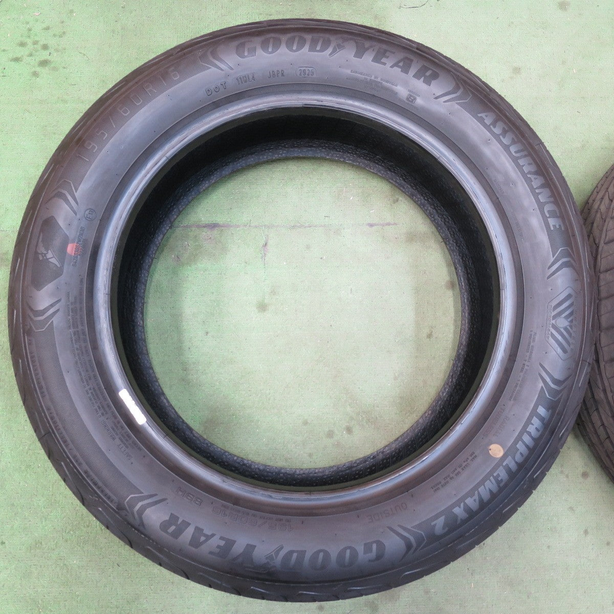 新車外し！25年★195/60R16 グッドイヤー TRIPLEMAX2 タイヤ 16インチ ウィッシュ セレナ フロンクス 等★6021105イノタ
