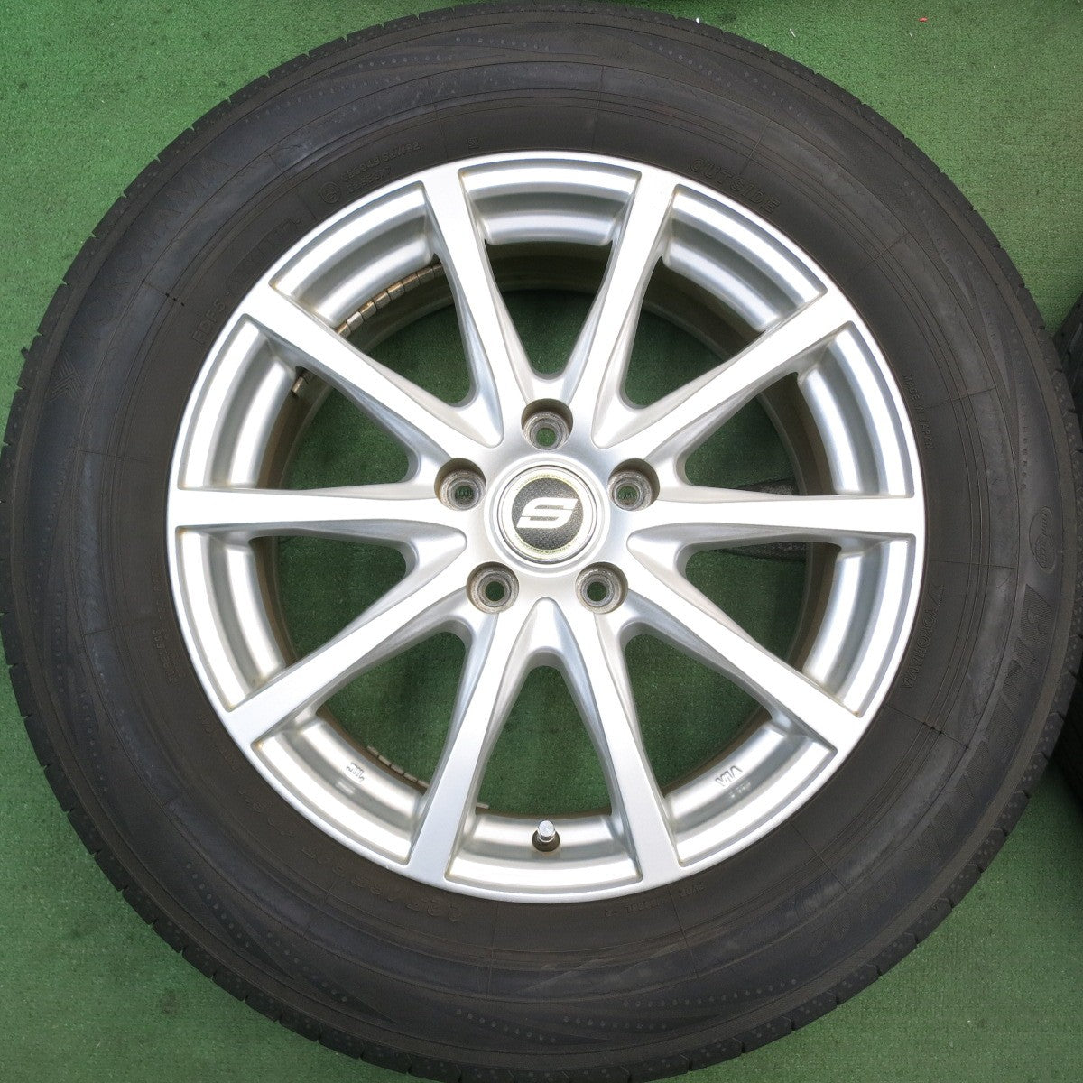4本価格★225/65R17 ヨコハマ ブルーアース RV-02 STRANGER ストレンジャー 17インチ PCD114.3/5H★5082408HAノ