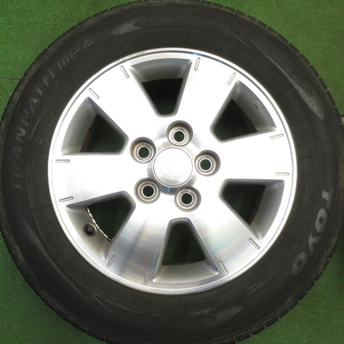 [送料無料] 4本価格★トヨタ ノア ヴォクシー 純正 195/65R15 トーヨー トランパス MPZ 15インチ PCD114.3/5H★5031003Hノ