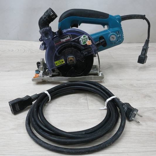 [送料無料] ◆makita マキタ 125mm 防じんマルノコ 5205FX 切断機 丸のこ 木工用 電動工具 100V◆