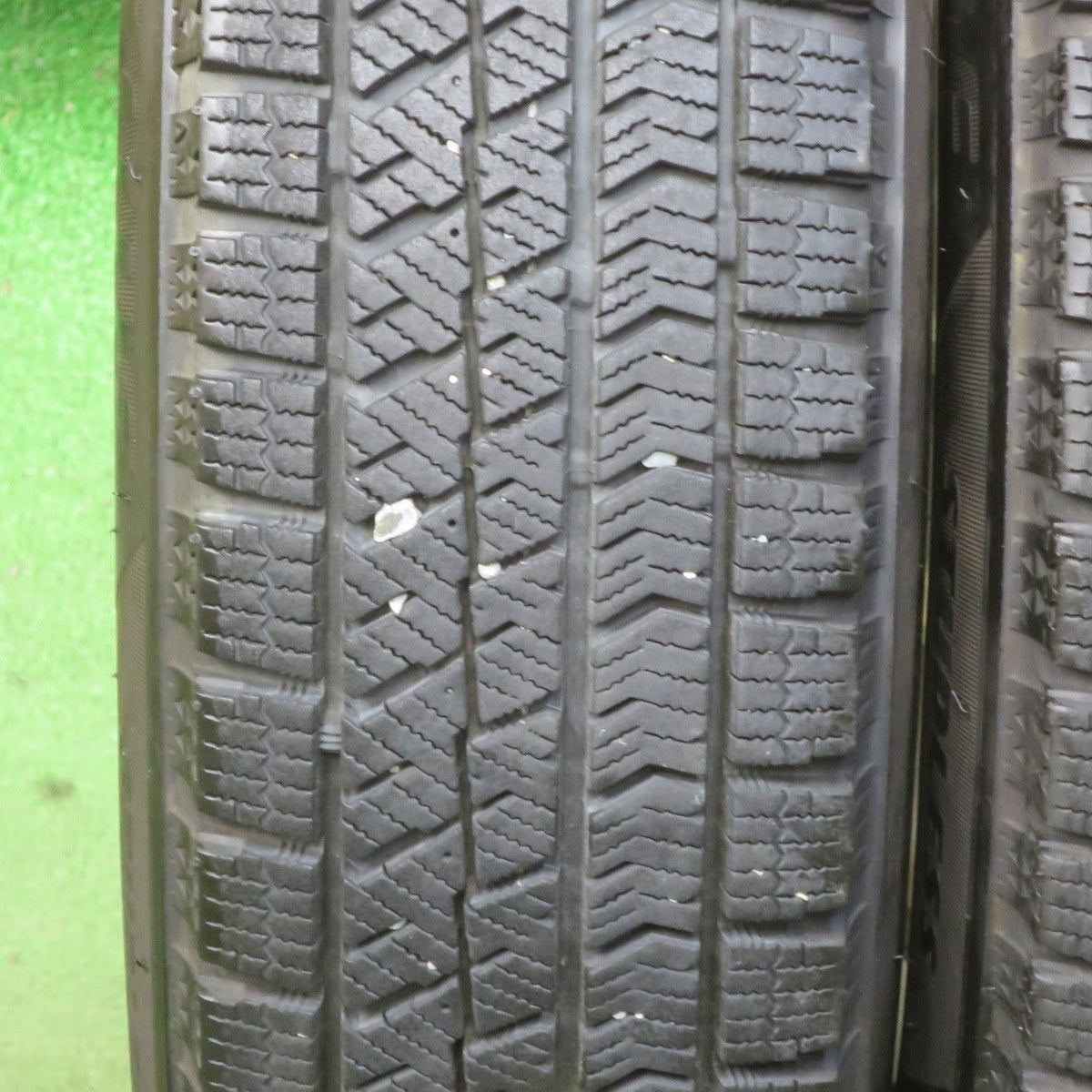 バリ溝！22年！キレイ！8.5分★スタッドレス 145/80R13 ブリヂストン ブリザック VRX2 FINAL MIND ファイナルマインド 13インチ PCD100/4H★5112804TTス