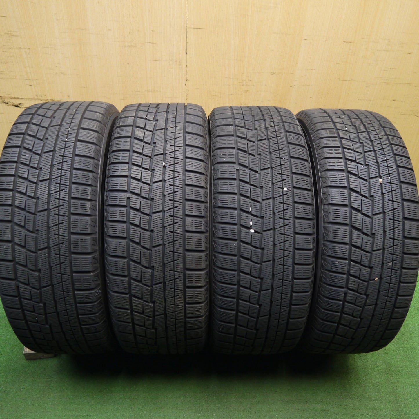 バリ溝！キレイ！9.5分★ベンツ 等 EUROTECH 225/45R18 スタッドレス ヨコハマ アイスガード iG60 ユーロテック 18インチ PCD112/5H★5041808Hス