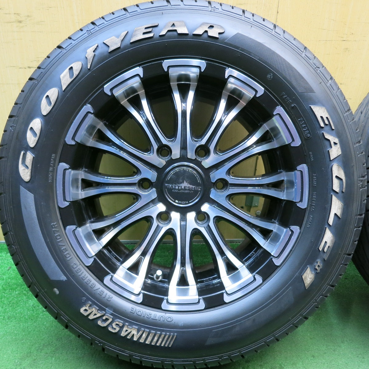バリ溝！キレイ！9.5分★BATTLESHIP 632 LOXARNY BADX 215/65R16C 109/107R グッドイヤー イーグル #1 ナスカー ホワイトレター ロクサーニ PCD139.7/6H★5080204HAノ