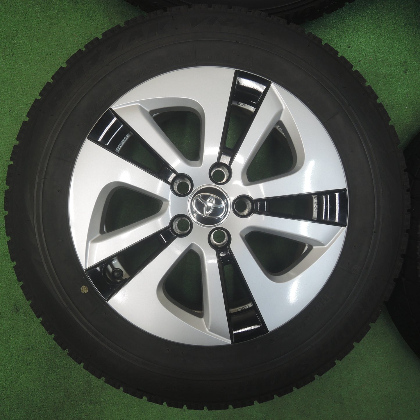 *送料無料* キレイ★トヨタ 50系 プリウス 純正 195/65R15 スタッドレス ブリヂストン ブリザック VRX 15インチ PCD100/5H★4033011SYス