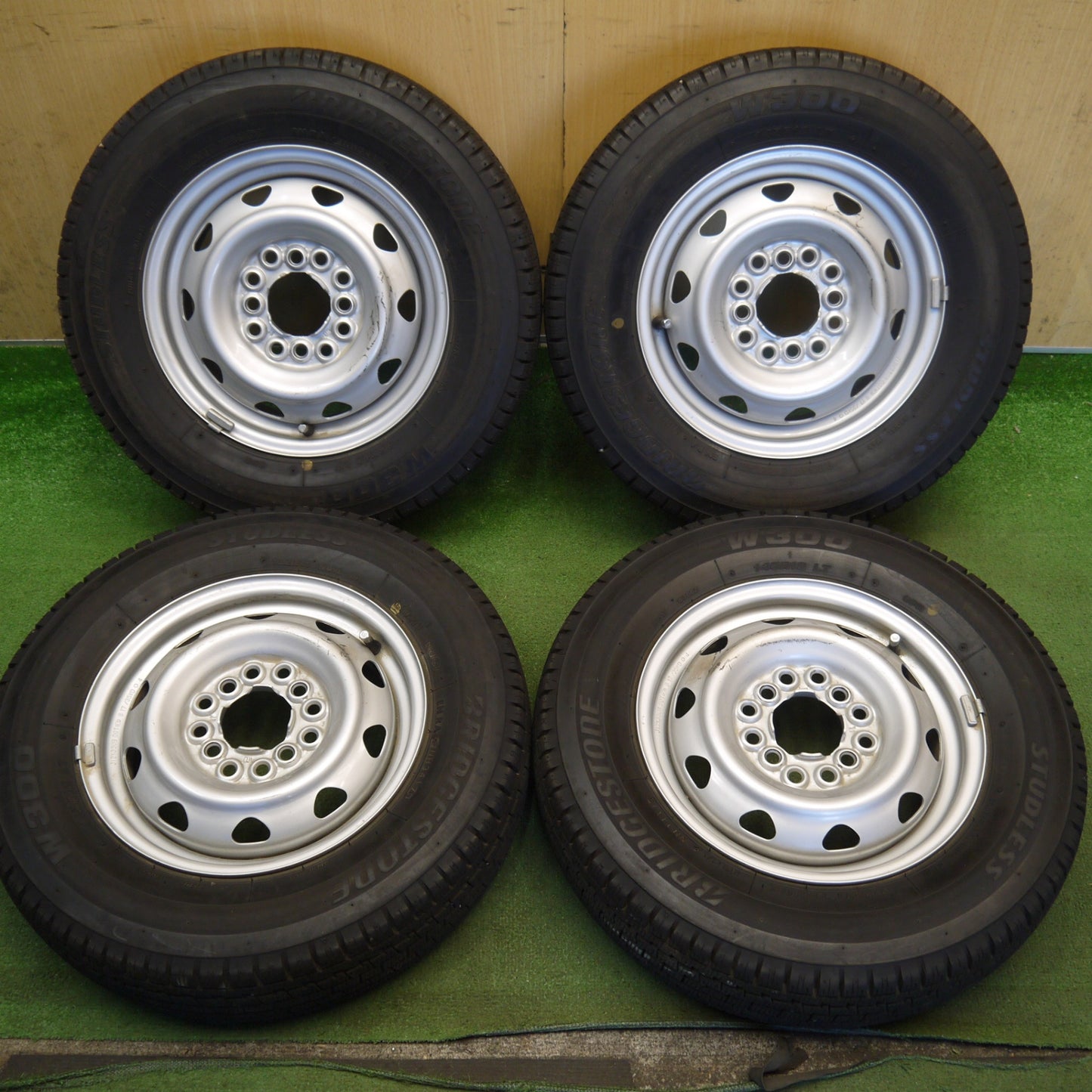 4本価格◎スタッドレス 145R12 6PR ブリヂストン W300 スチール ホイール 12インチ PCD100 110 114.3/4H マルチ◎6072908Hス