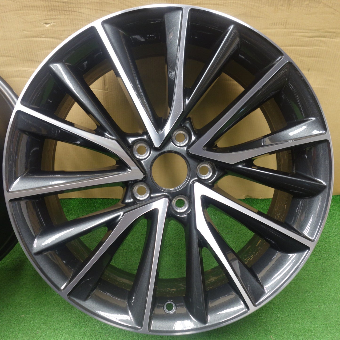新車外し★レクサス 20系 NX 純正 ホイール 18インチ 18×7.5J PCD114.3/5H★6062901KTホ