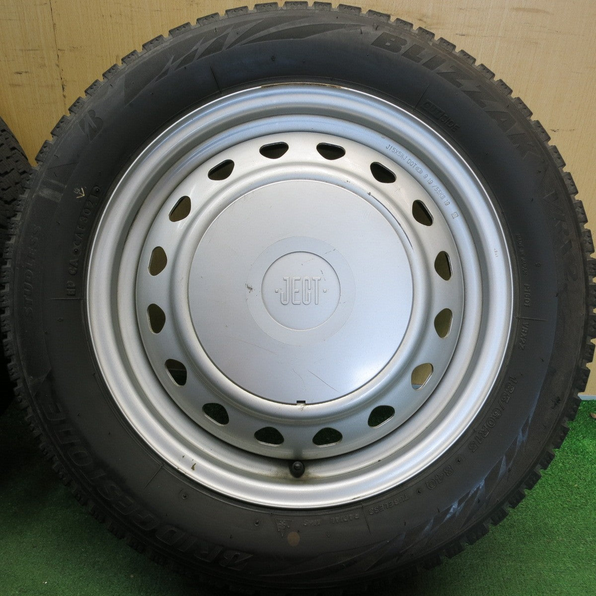 キレイ★スタッドレス 185/60R15 ブリヂストン ブリザック VRX2 JECT スチール ホイール 15インチ PCD100 114.3/4H マルチ★6060408HAス