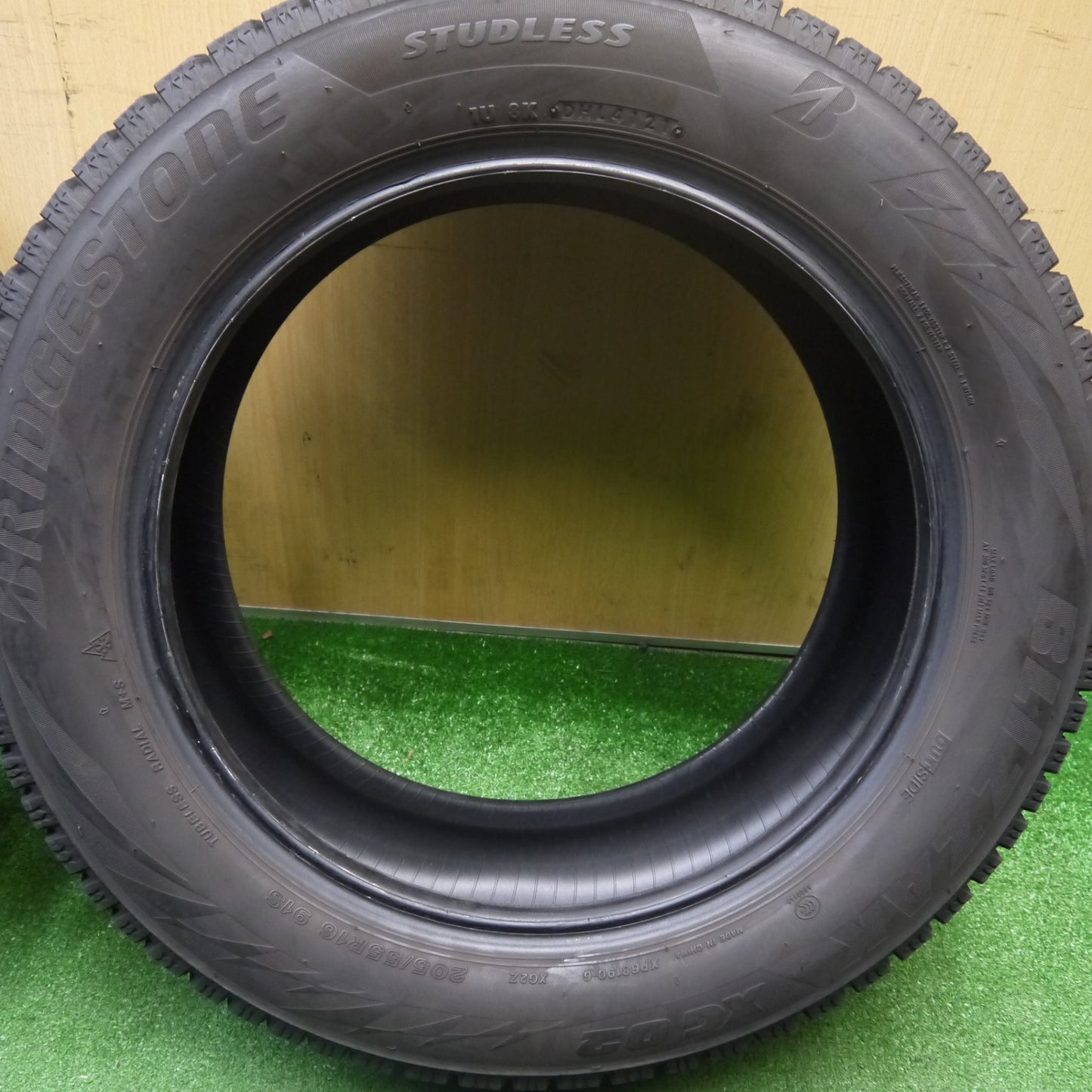 バリ溝！9.5分★スタッドレス 205/55R16 ブリヂストン ブリザック XG02 タイヤ 16インチ MINI ミニ クロスオーバー 等★6010507Hスタ