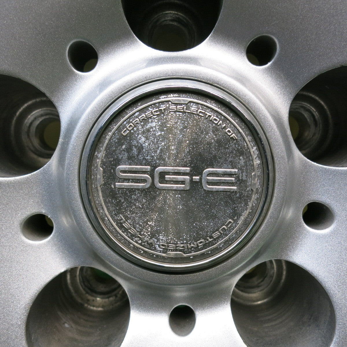 バリ溝！キレイ！8.5分★スタッドレス 225/65R17 インターステート DURATION 30 SG-E 社外 アルミ 17インチ PCD114.3/5H★5122112HAス