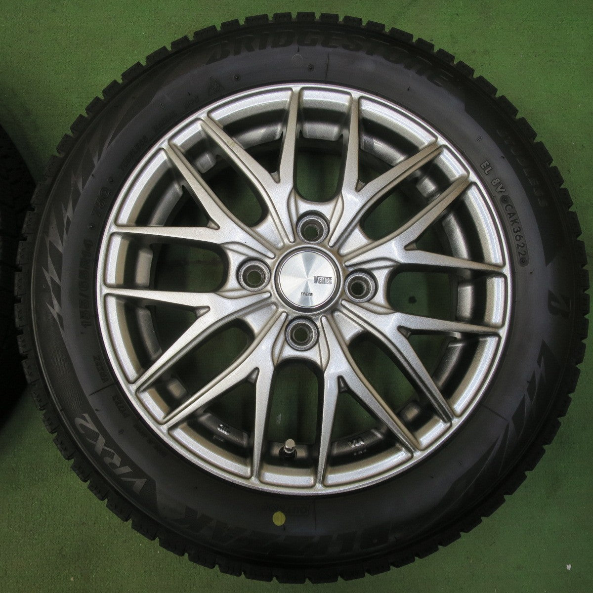 キレイ！22年★スタッドレス 155/65R14 ブリヂストン ブリザック VRX2 VENES TREAD ヴェネス トレッド 14インチ PCD100/4H★5111106イス