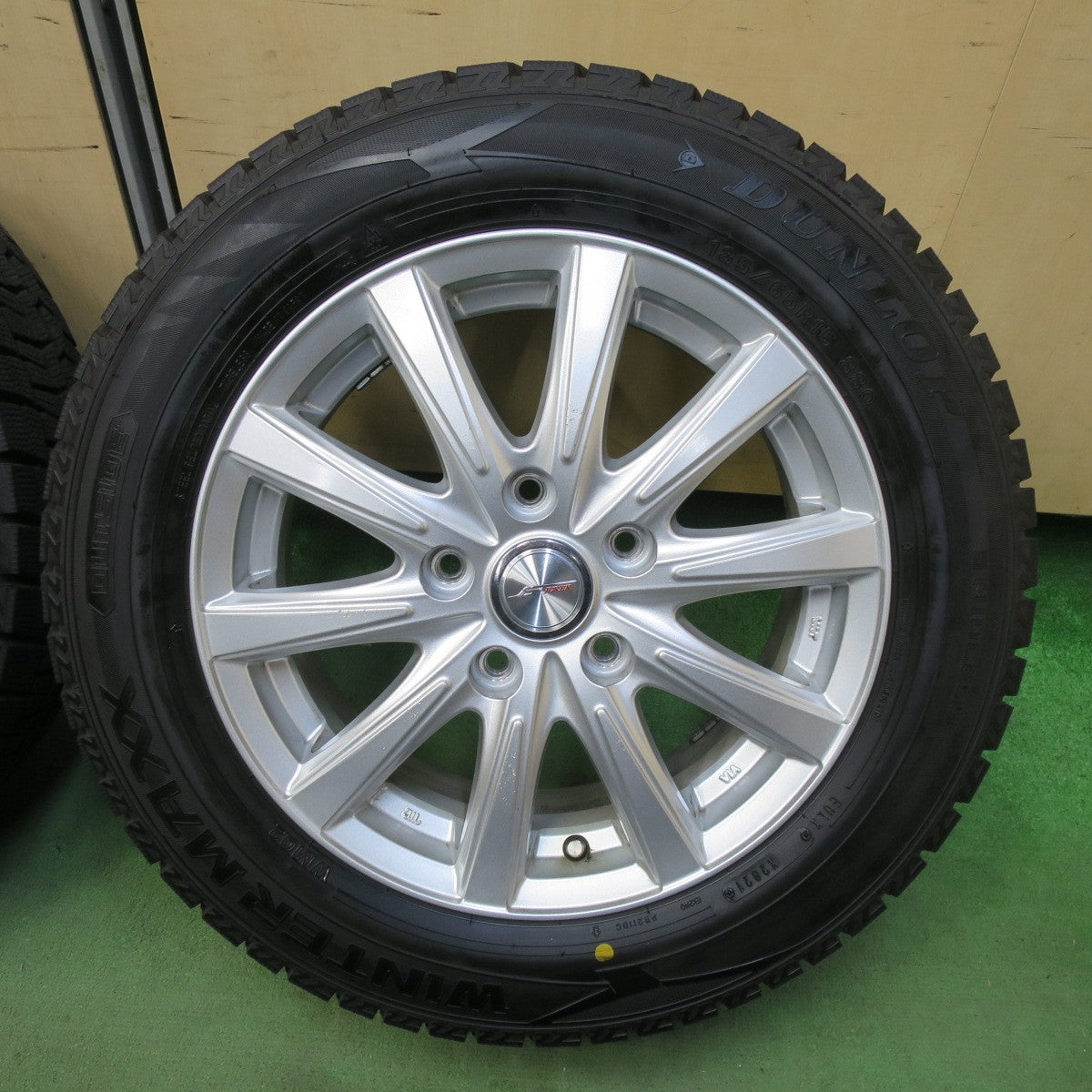 バリ溝！21年！キレイ！9.5分★スタッドレス 185/65R15 ダンロップ ウインターマックス WM02 JOKER ジョーカー 15インチ PCD114.3/5H★5111304TTス