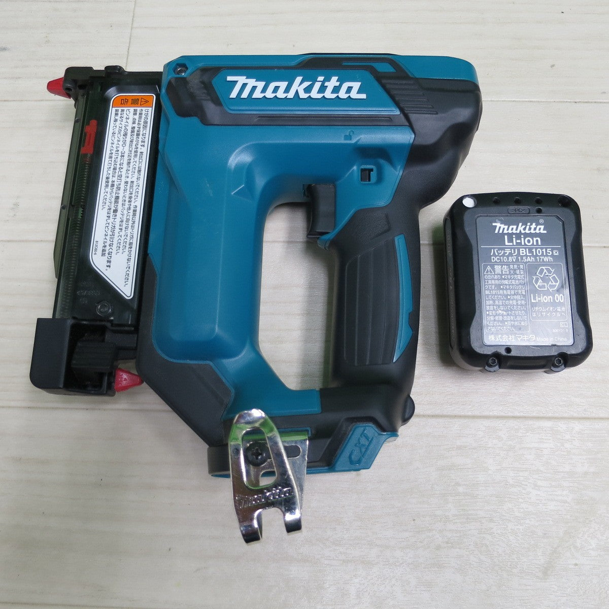 [送料無料] キレイ☆マキタ 充電式 ピン タッカ PT354D 電動 工具 タッカー 10.8V バッテリー BL1015☆