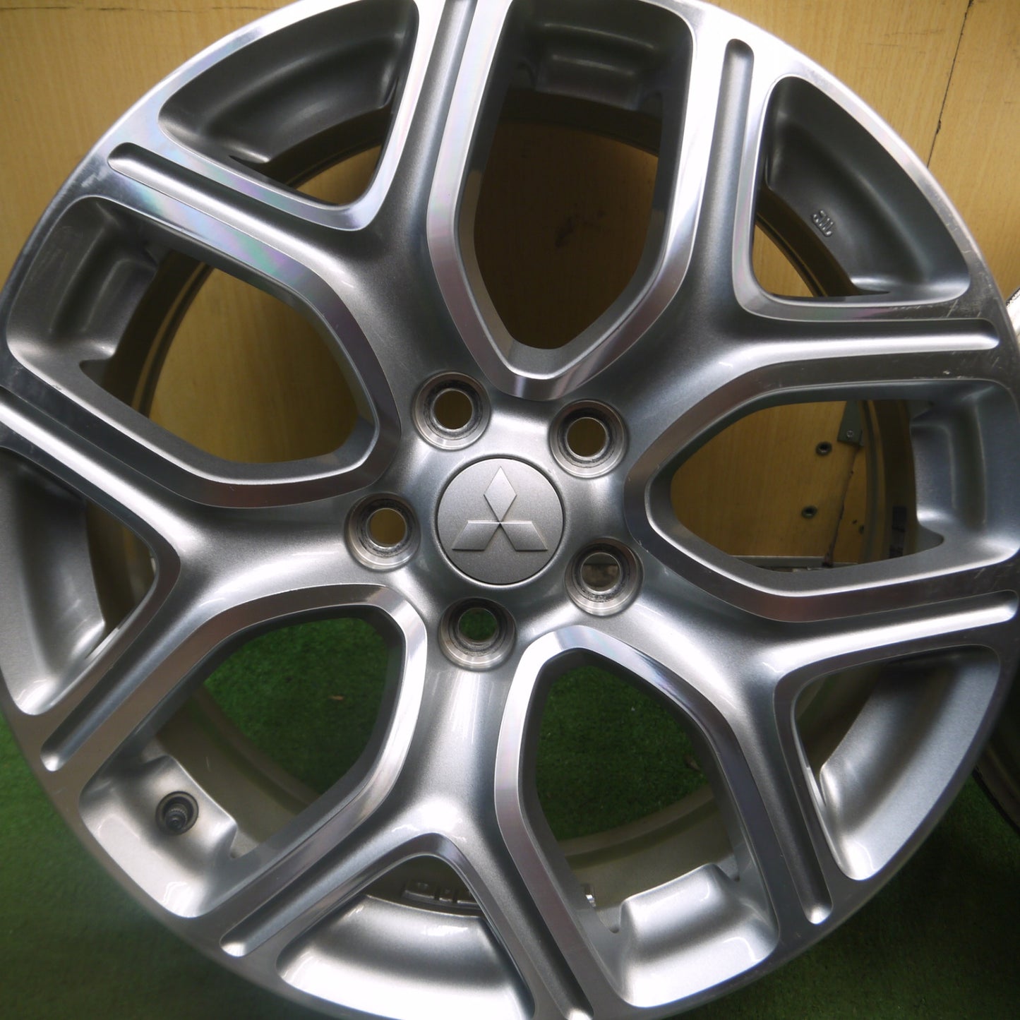 *送料無料* 4本価格★三菱 GG2W アウトランダー PHEV 純正 ENKEI ホイール 18インチ 18×7J エンケイ PCD114.3/5H★4080104Hホ