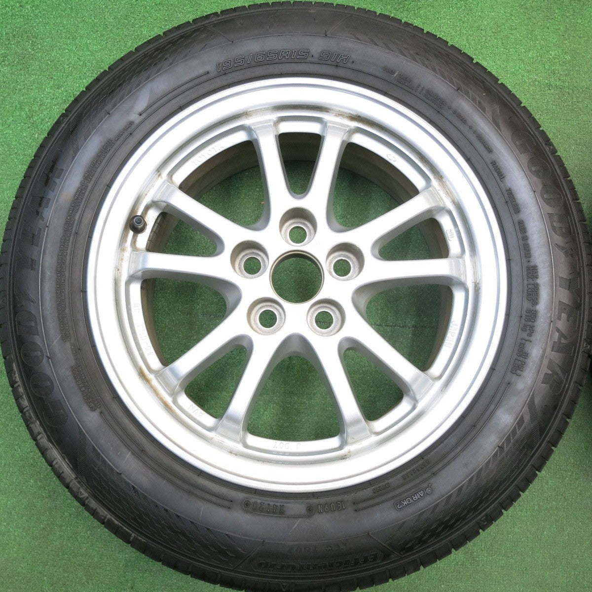 4本価格★トヨタ 50系 プリウス 純正 195/65R15 グッドイヤー EfficientGrip ECO EG02 15インチ PCD100/5H★6012513HAノ