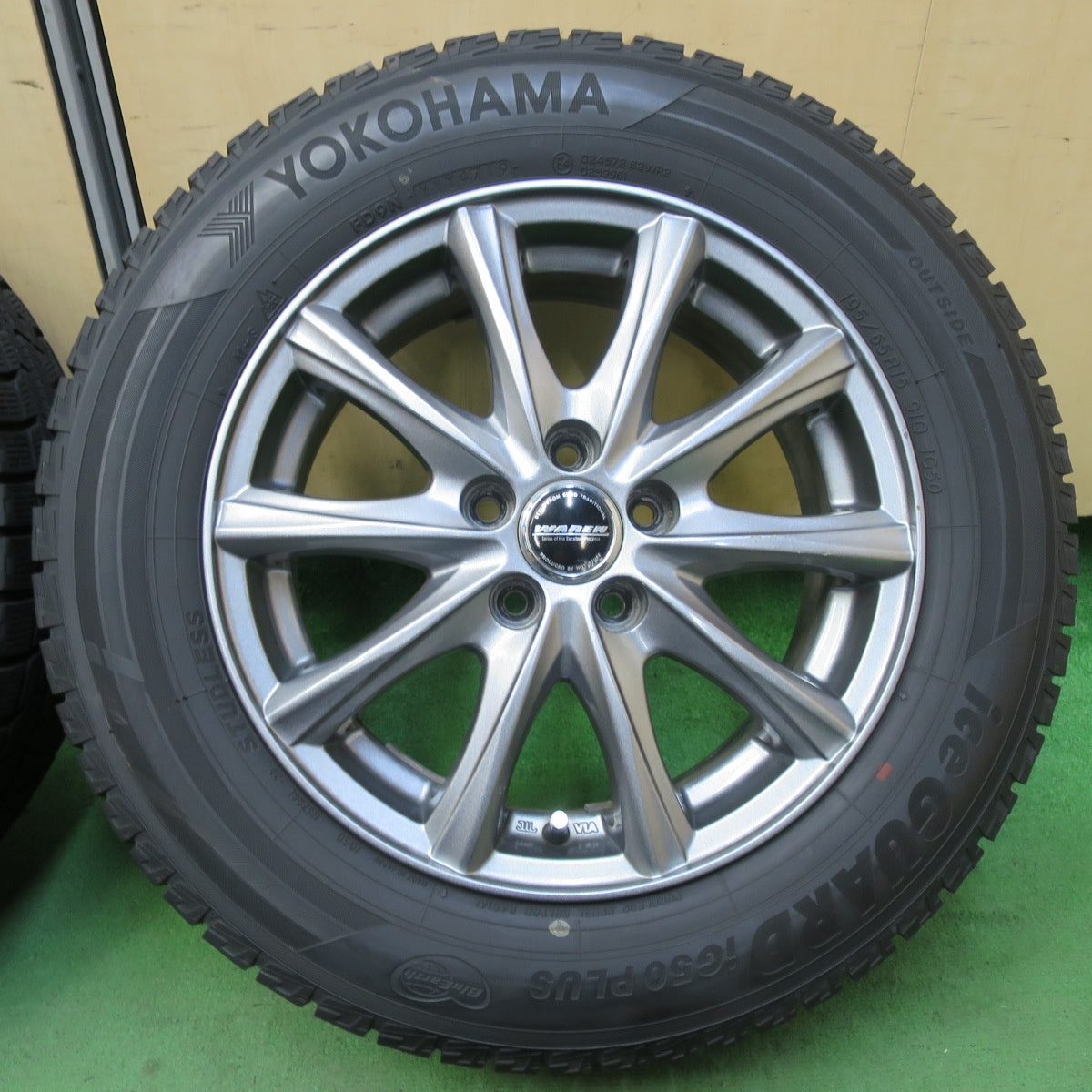 バリ溝！9.5分★プリウス 等 195/65R15 スタッドレス ヨコハマ アイスガード iG50 プラス WAREN ヴァーレン 15インチ PCD100/5H★5062907イス