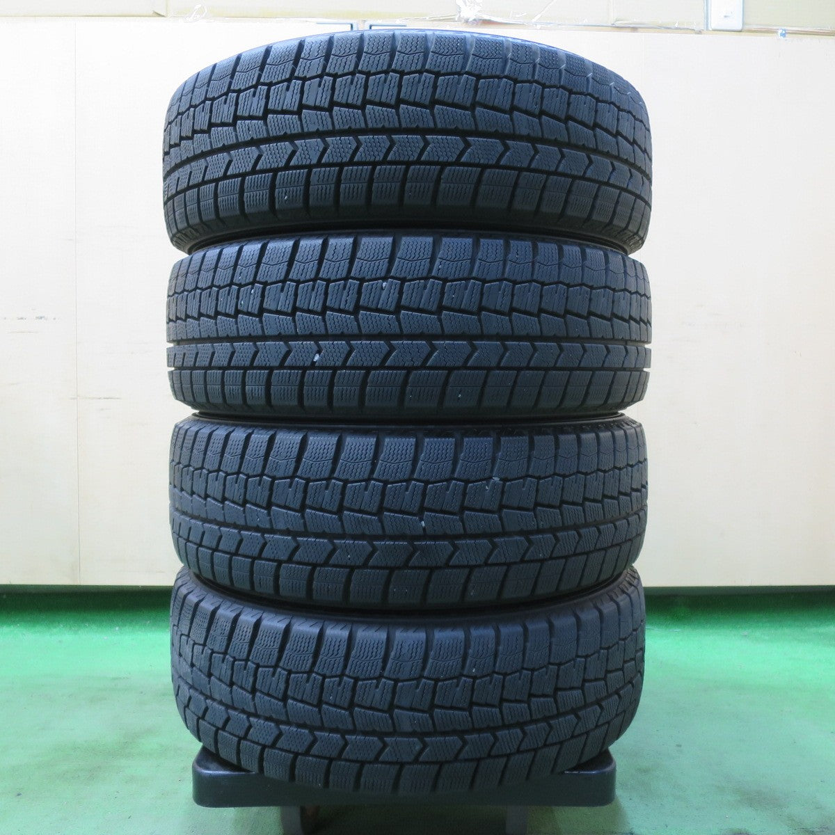 バリ溝！21年！キレイ！9.5分★スタッドレス 185/55R15 ダンロップ ウインターマックス WM02 WAREN ヴァーレン 15インチ PCD100/4H★5041204イス