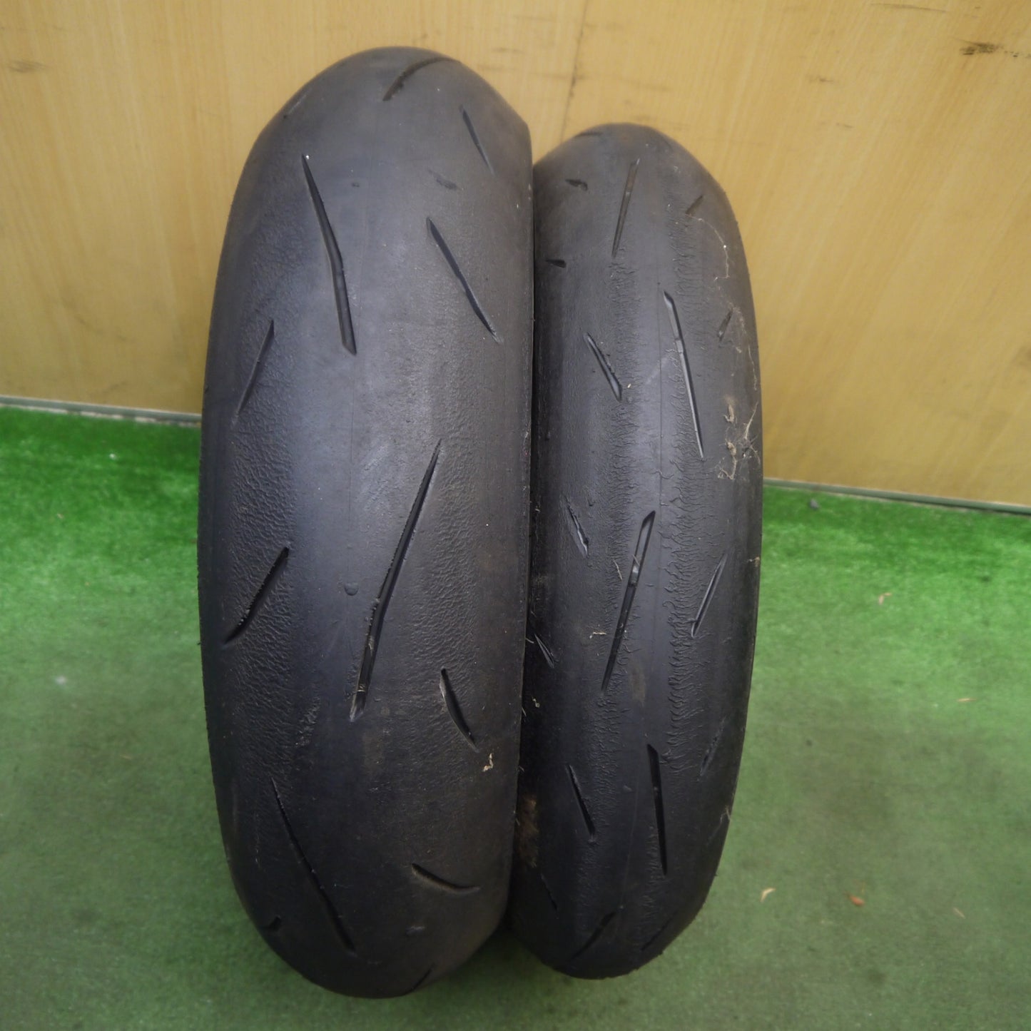 前後2本セット★バイク タイヤ 110/70R17 150/60R17 ダンロップ スポーツマックス α-13 SP 17インチ レース★5092208Hノタ