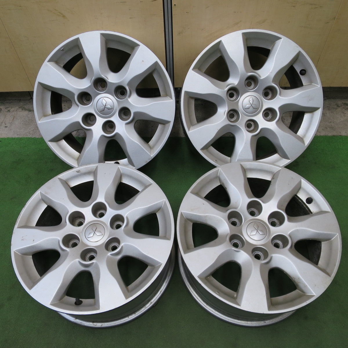 4本価格◎三菱 V98W V93W パジェロ 純正 ホイール 17インチ 17×7.5J PCD139.7/6H◎6090201NGホ