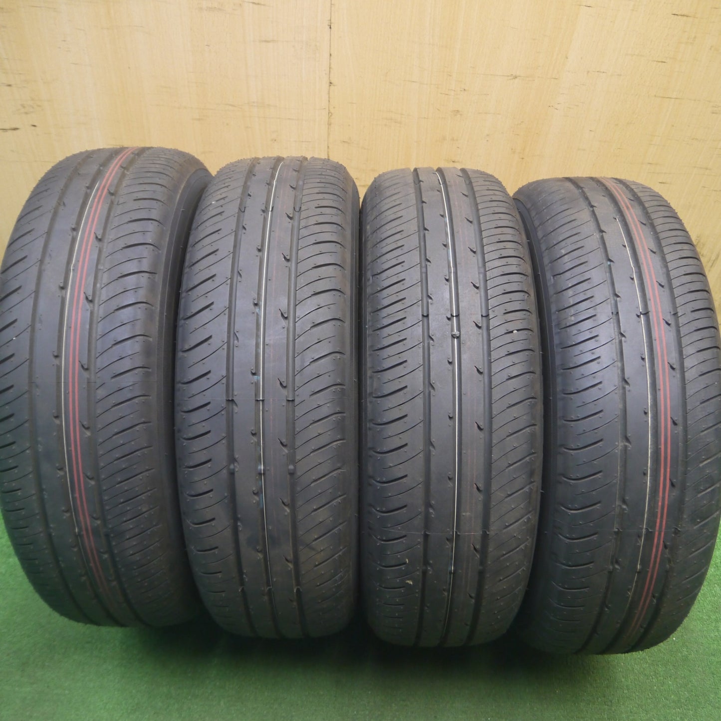 [送料無料] 新車外し！24年★トヨタ 10系 シエンタ 純正 スチール 185/65R15 トーヨー ナノエナジー J67 15インチ PCD100/5H★5020409Hノ