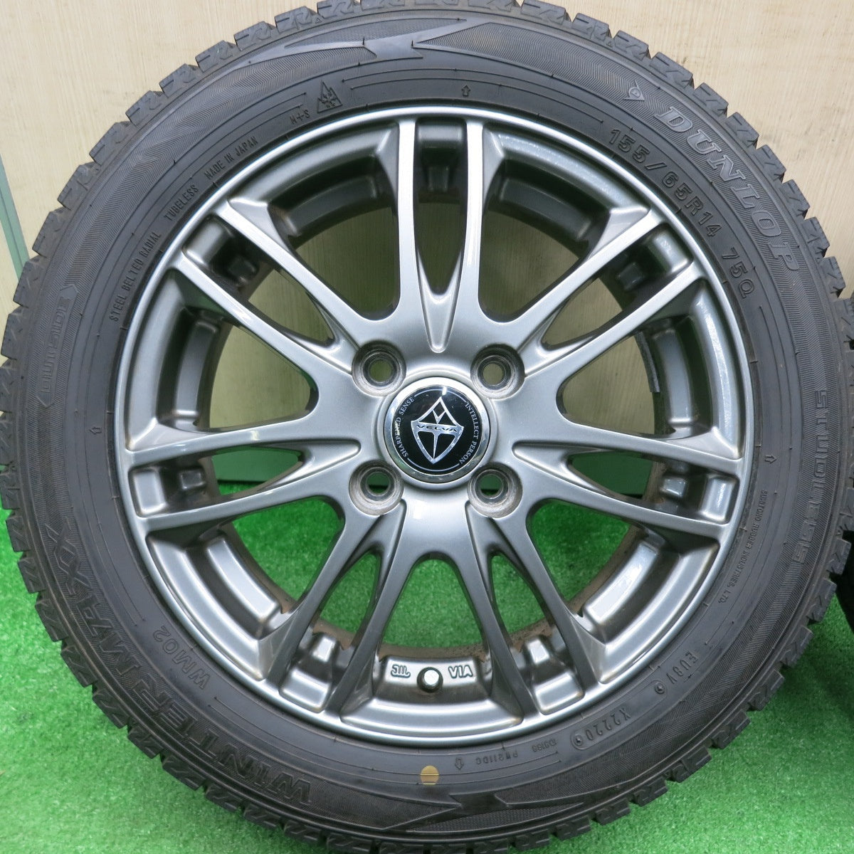 [送料無料] バリ溝！20年！キレイ！9分★スタッドレス 155/65R14 ダンロップ ウインターマックス WM02 VELVA ヴェルヴァ 14インチ PCD100/4H★4120903TNス