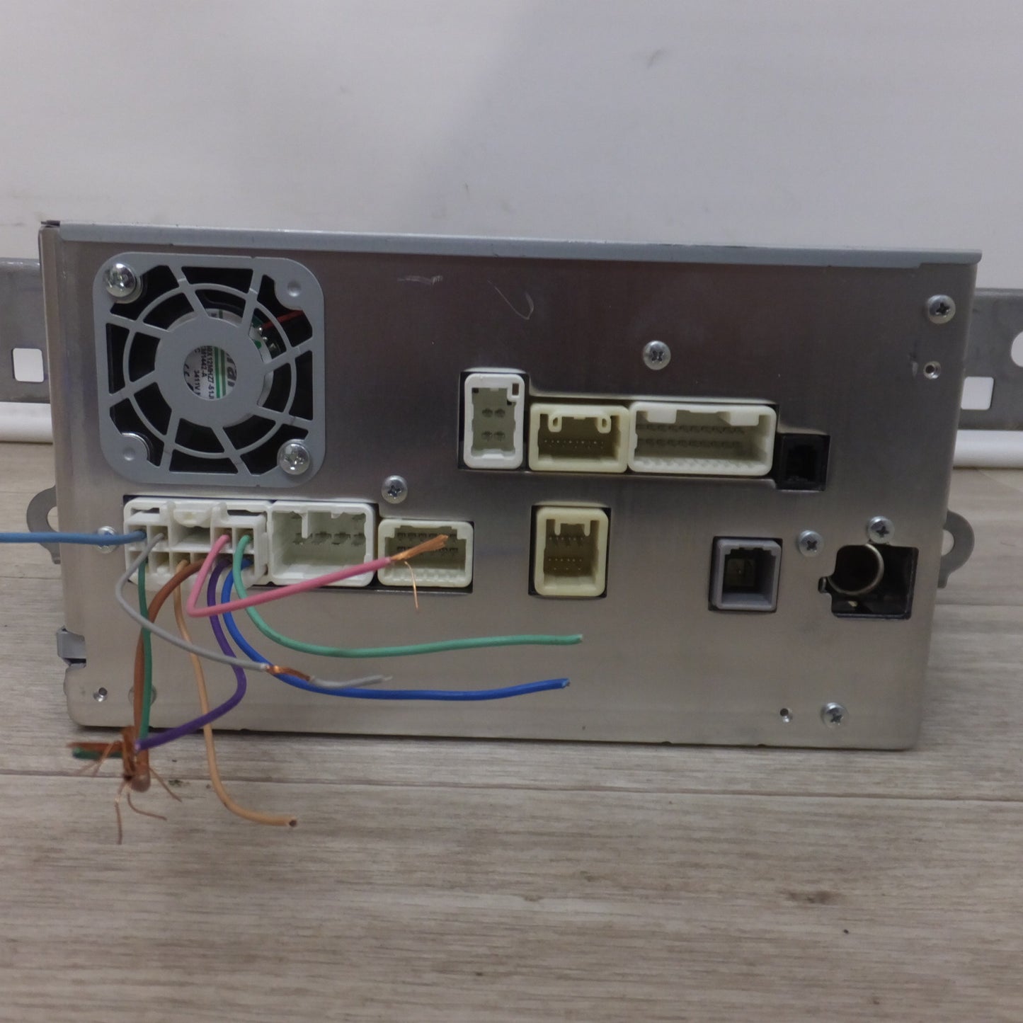 [送料無料] 現状品★パイオニア製 トヨタ 純正 メモリーナビ マルチAVステーション NSCP-W62 08545-00V70 セキュリティロック品[44]★