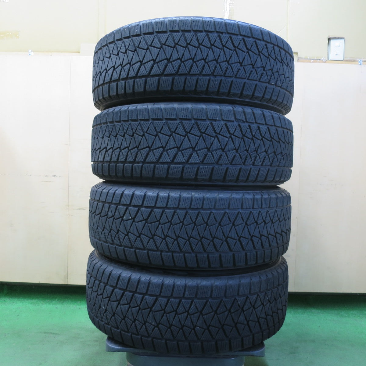 キレイ★フォレスター 等 225/60R17 スタッドレス ブリヂストン ブリザック DM-V2 BALMINUM バルミナ 17インチ PCD100/5H★5052708イス