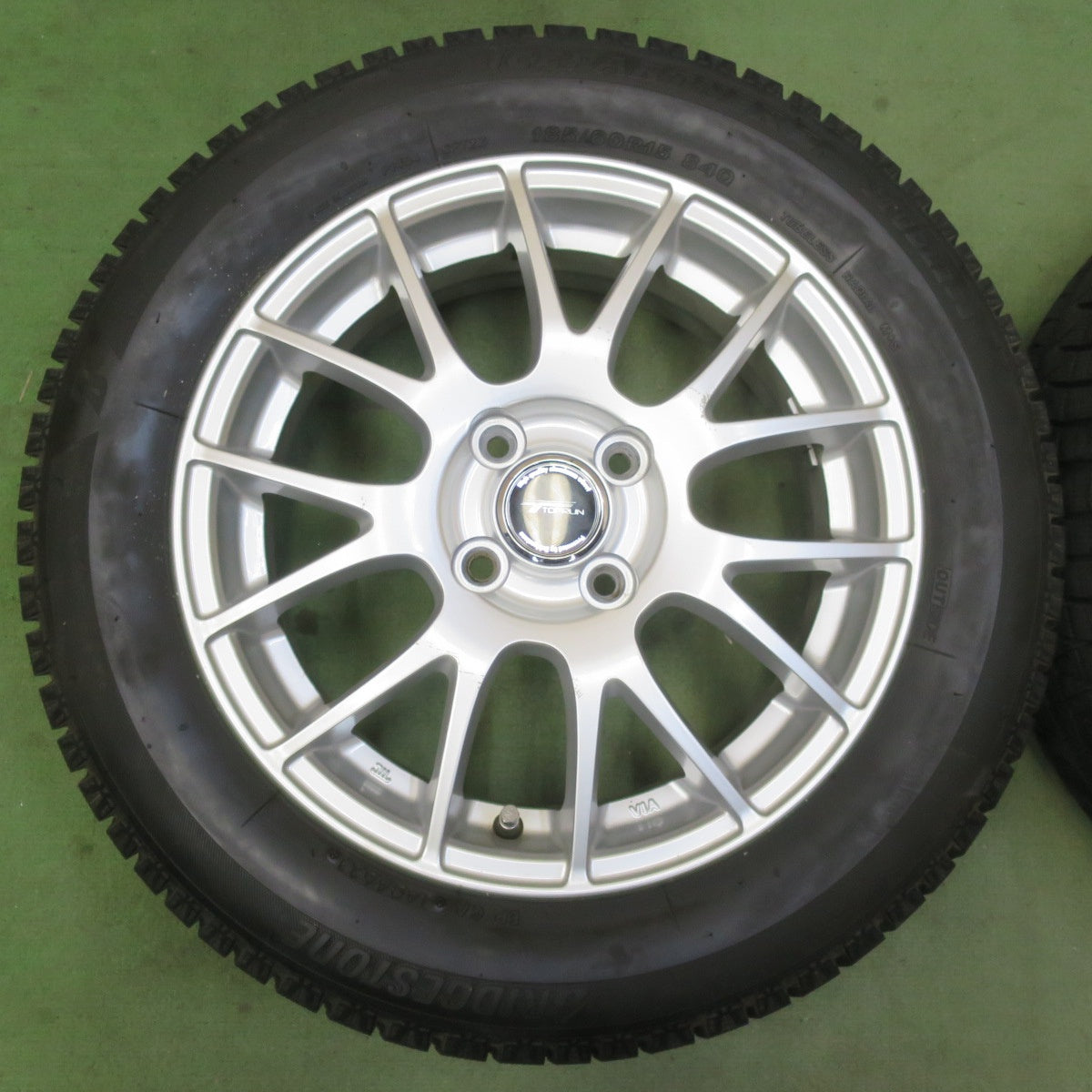 バリ溝！キレイ！ほぼ10分★スタッドレス 185/60R15 ブリヂストン アイスパートナー2 TOPRUN トップラン 15インチ PCD100/4H★6051007イス