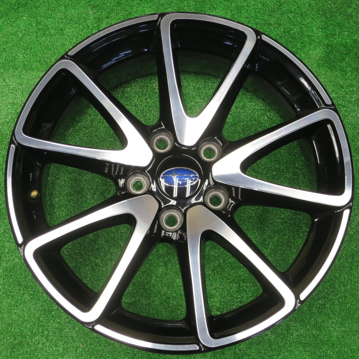 キレイ★スバル レヴォーグ 純正 OP ホイール 17インチ 17×7J TP-2 LFM500 PCD114.3/5H★5111901NKホ