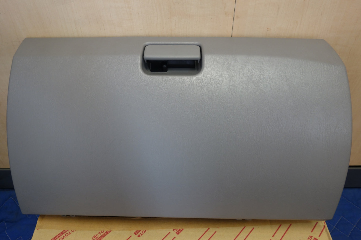 [送料無料] 新車外し☆トヨタ 215系 ハイラックス サーフ 純正 グローブ ボックス 55550-35070-B0 グローブ コンパートメント ドア☆