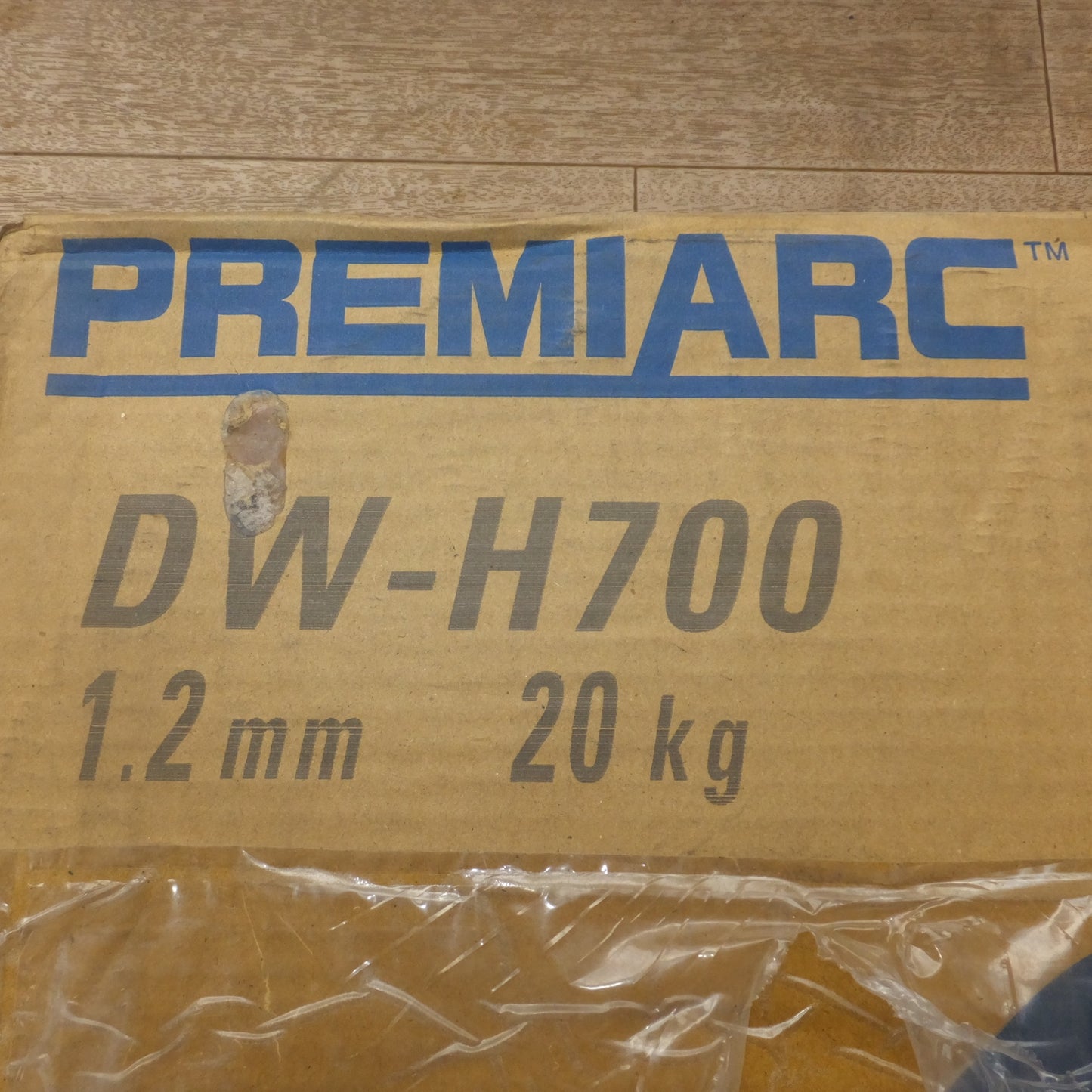 [送料無料] 未使用★神戸製鋼所 コベルコ KOBELCO PREMIARC 硬化肉盛溶接用フラックス入りワイヤ DW-H700 1.2mm 20kg★