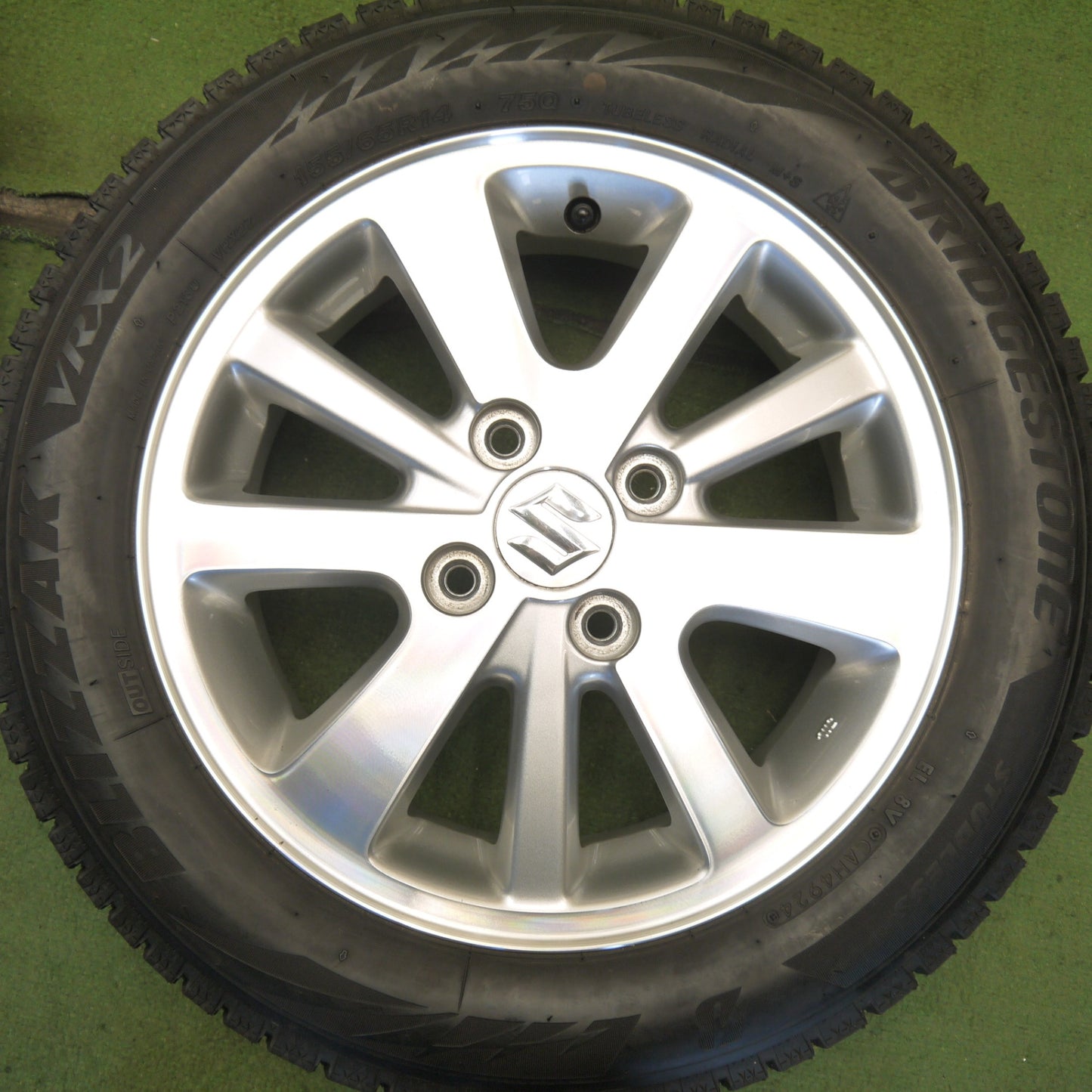超バリ溝！24年！ほぼ10分◎スズキ エブリィ ワゴン 純正 155/65R14 スタッドレス ブリヂストン ブリザック VRX2 14インチ PCD100/4H◎6072402Hス