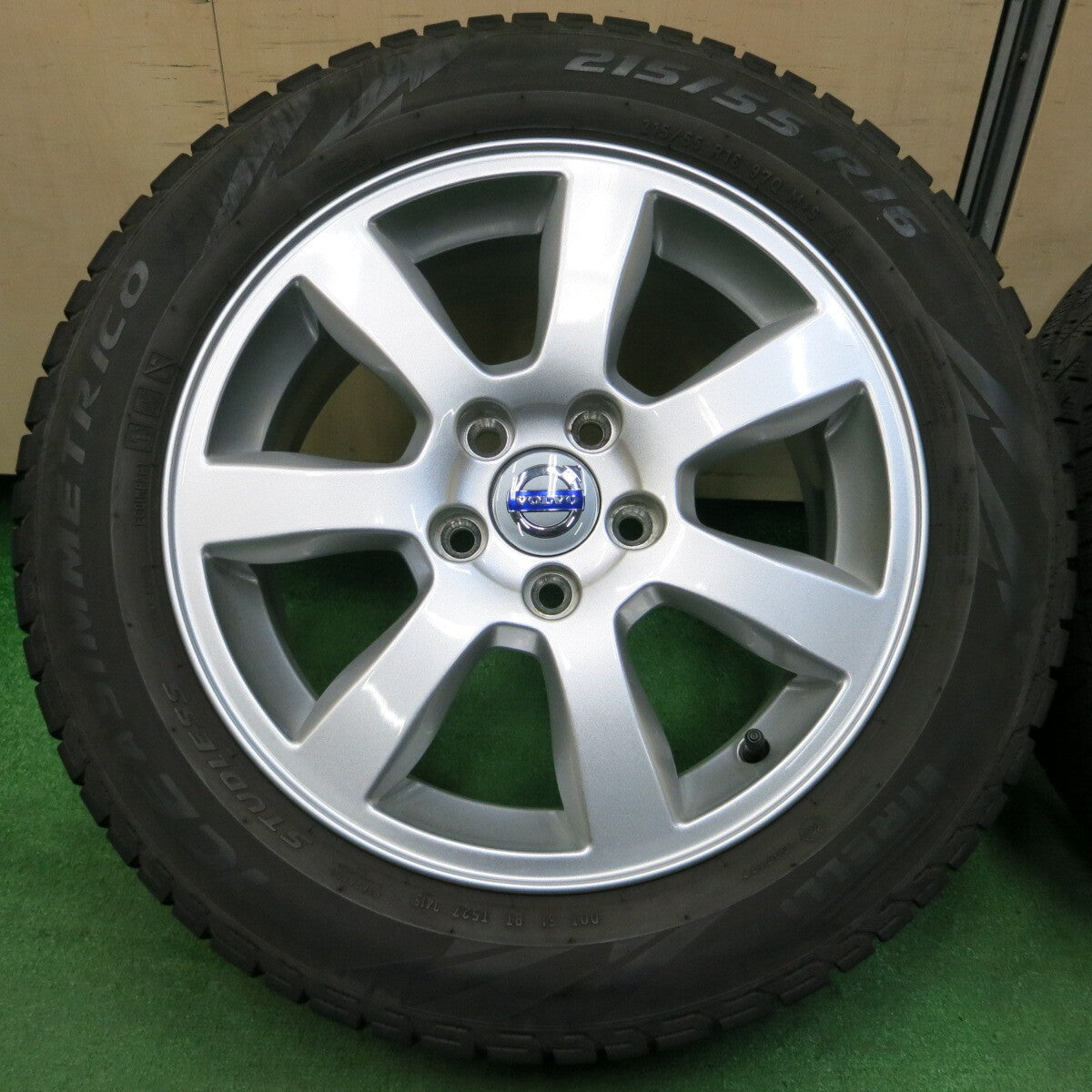 キレイ★ボルボ V60 純正 BORBET 215/55R16 スタッドレス ピレリ アイスアシンメトリコ 16インチ PCD108/5H★4010501イス