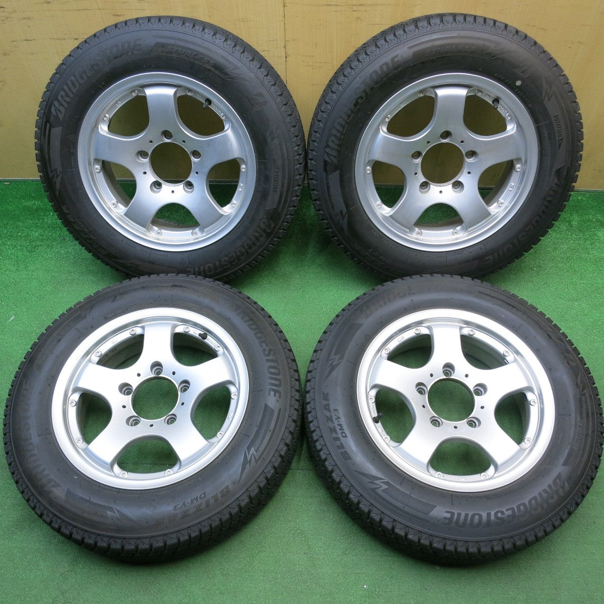 4本価格★スタッドレス 175/80R16 ブリヂストン ブリザック DM-V3 社外 アルミ 16インチ PCD139.7/5H★6022806HAス