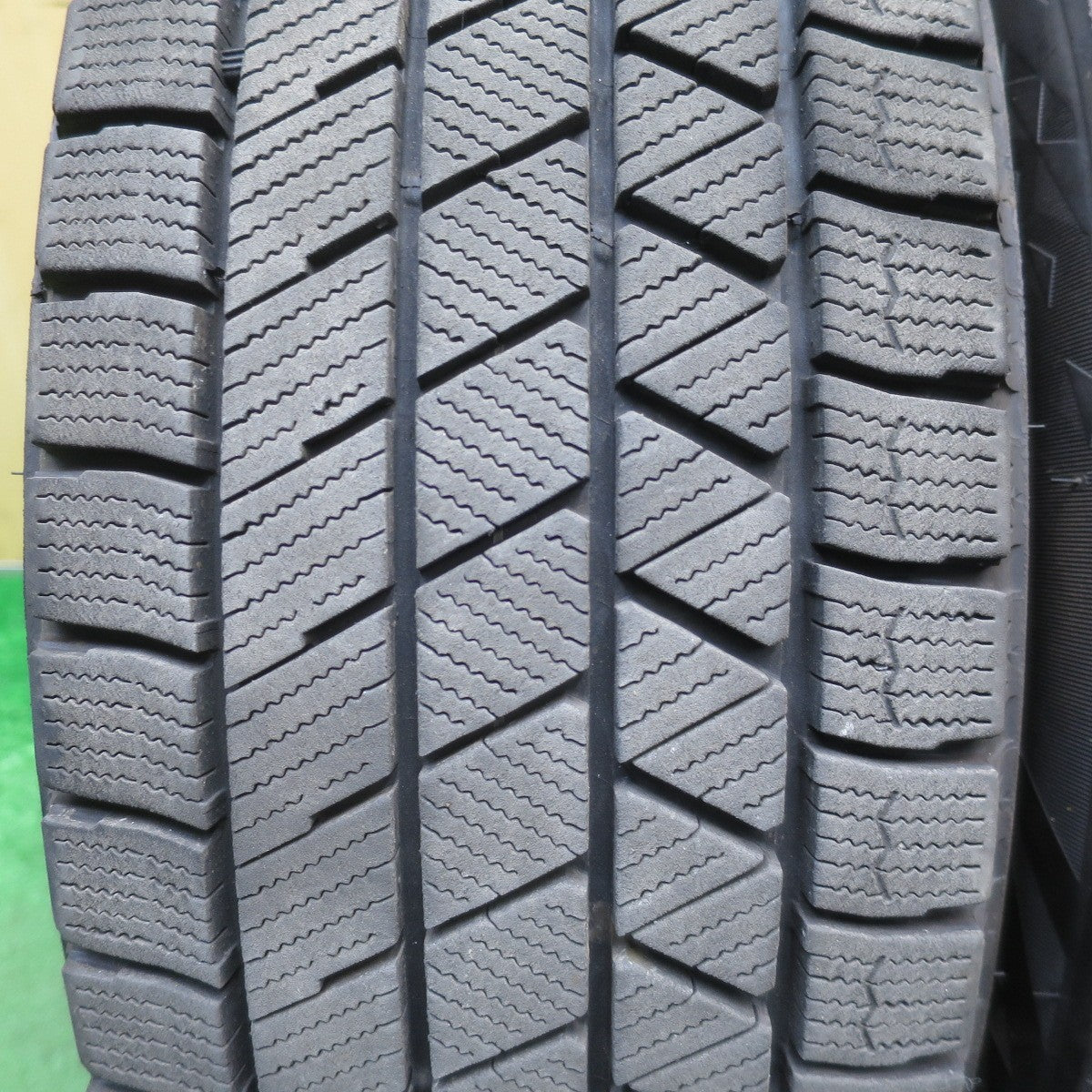バリ溝！24年！8.5分★スタッドレス 185/65R15 ブリヂストン ブリザック VRX3 ENERGY LINE エナジーライン 15インチ PCD100/4H★6021002NJス