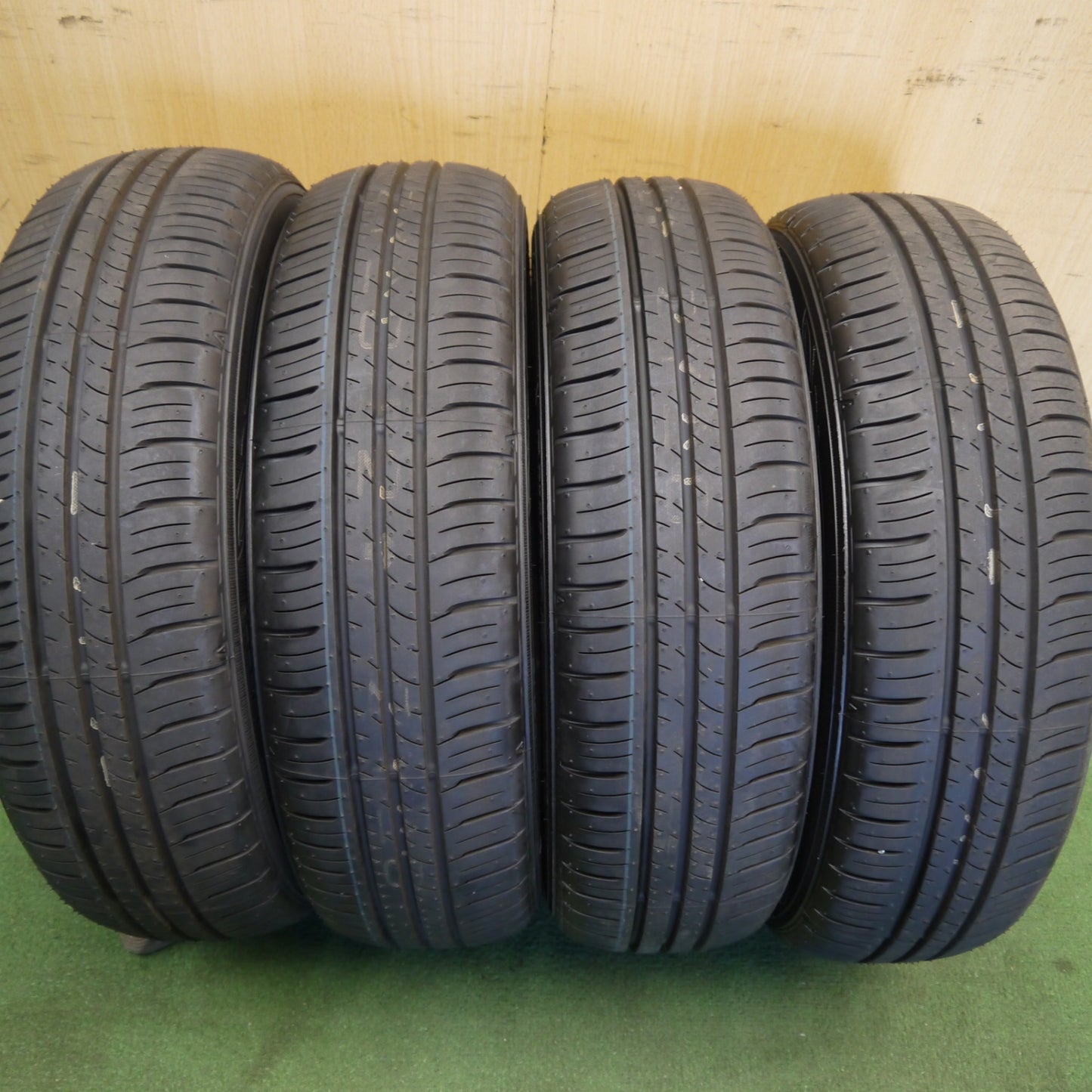 新車外し！26年★165/60R15 ダンロップ エナセーブ EC300+ タイヤ 15インチ ハスラー フレアクロスオーバー デリカミニ 等★6061505Hノタ