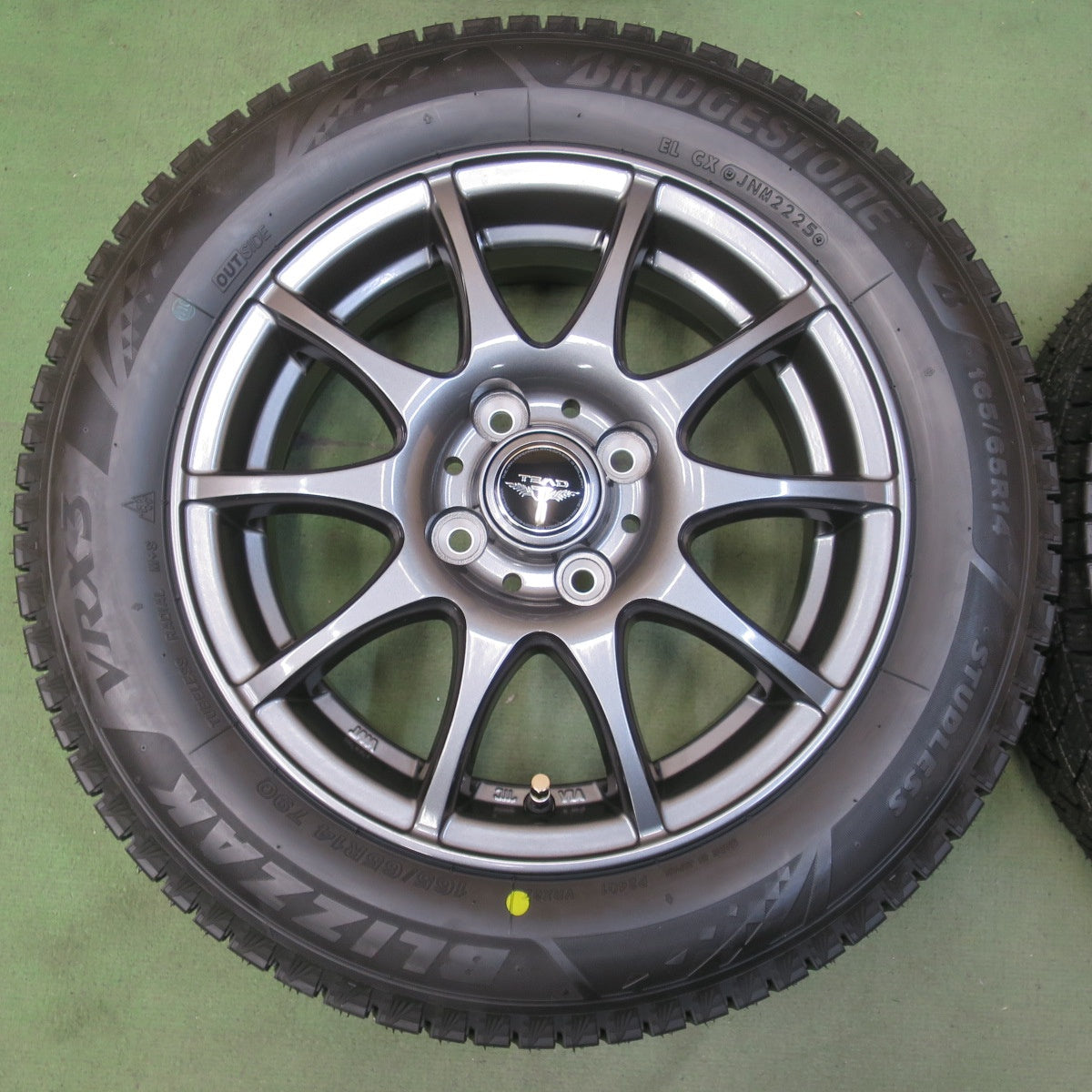 未使用！25年◎スタッドレス 165/65R14 ブリヂストン ブリザック VRX3 TEAD テッド 14インチ PCD100/4H◎6101604イス