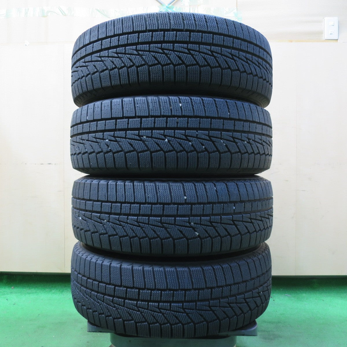 *送料無料* バリ溝！23年！キレイ！9.5分以上★プリウス等 G-SPEED 195/65R15 スタッドレス ハンコック ウインター アイセプト IZ2A Gスピード 15インチ PCD100/5H★4080106イス