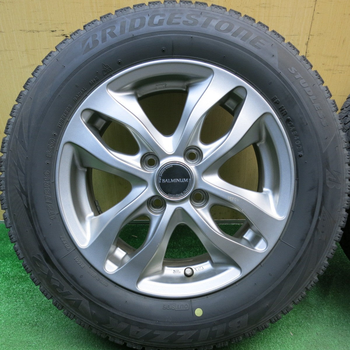 4本価格★スタッドレス 175/70R14 ブリヂストン ブリザック VRX2 BALMINUM DS-M バルミナ 14インチ PCD100/4H★6032802HAス