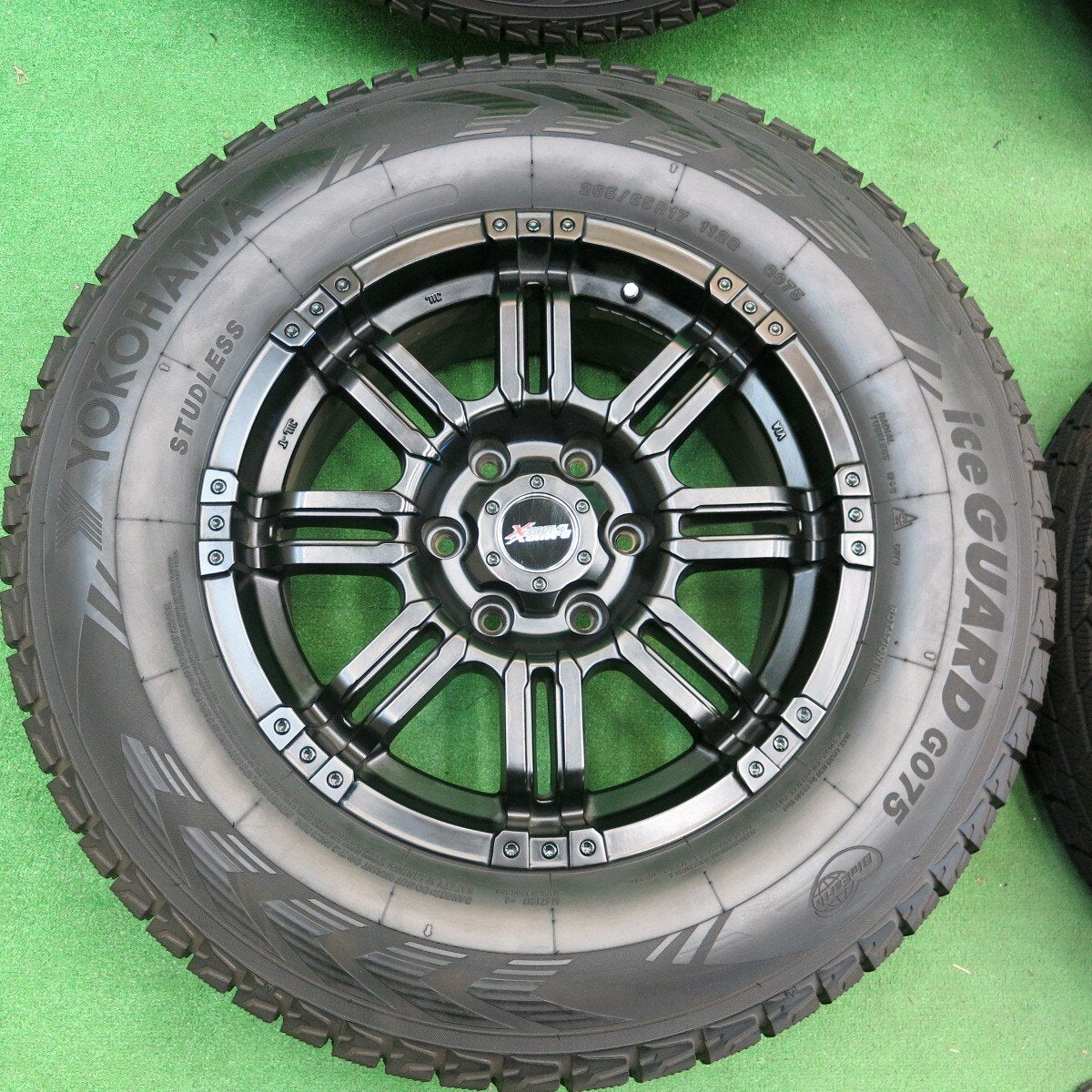 バリ溝！21年！キレイ！9.5分以上★スタッドレス 265/65R17 ヨコハマ アイスガード G075 B-MUD X 17インチ PCD139.7/6H★4051401ナス