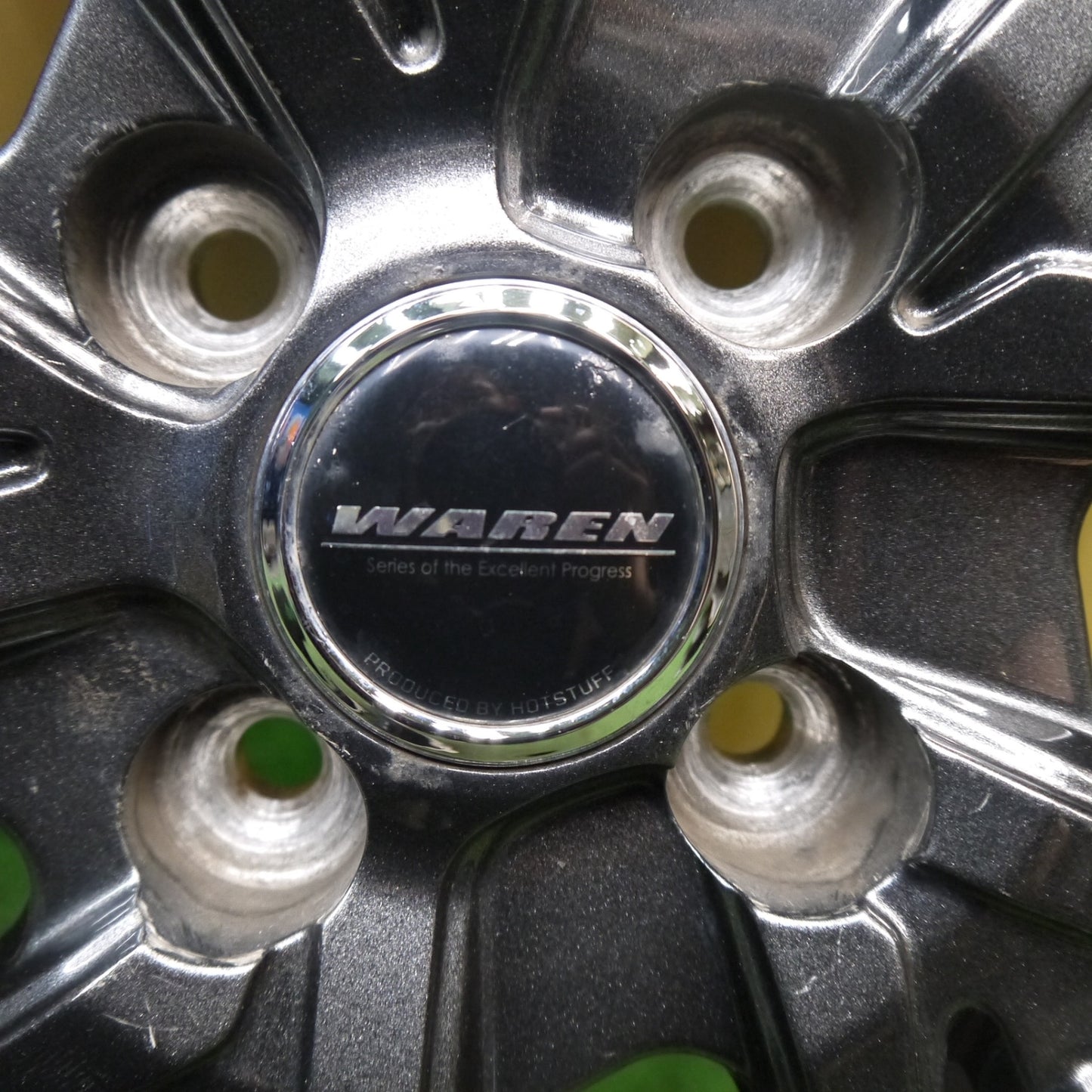 バリ溝！キレイ！8.5分★スタッドレス 185/65R15 ピレリ アイスアシンメトリコ プラス WAREN ヴァーレン 15インチ PCD100/4H★5072507Hス