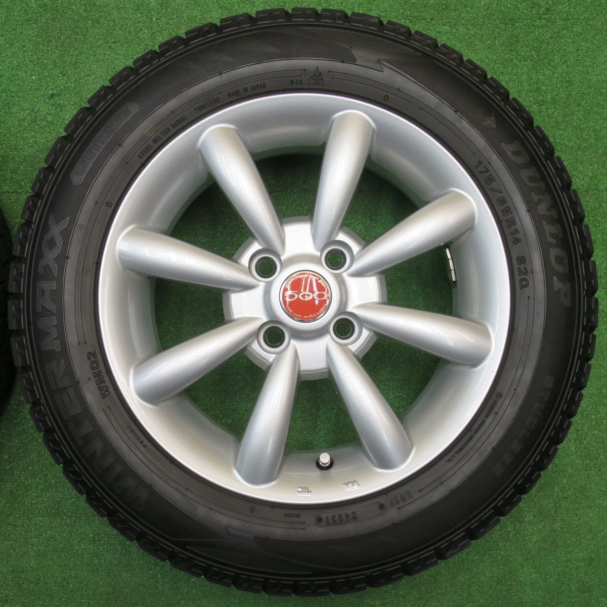 バリ溝！21年！キレイ！9.5分★FIAT フィアット 500 AGA 500 175/65R14 スタッドレス ダンロップ ウインターマックス WM02 14インチ PCD98/4H★5110406NJス